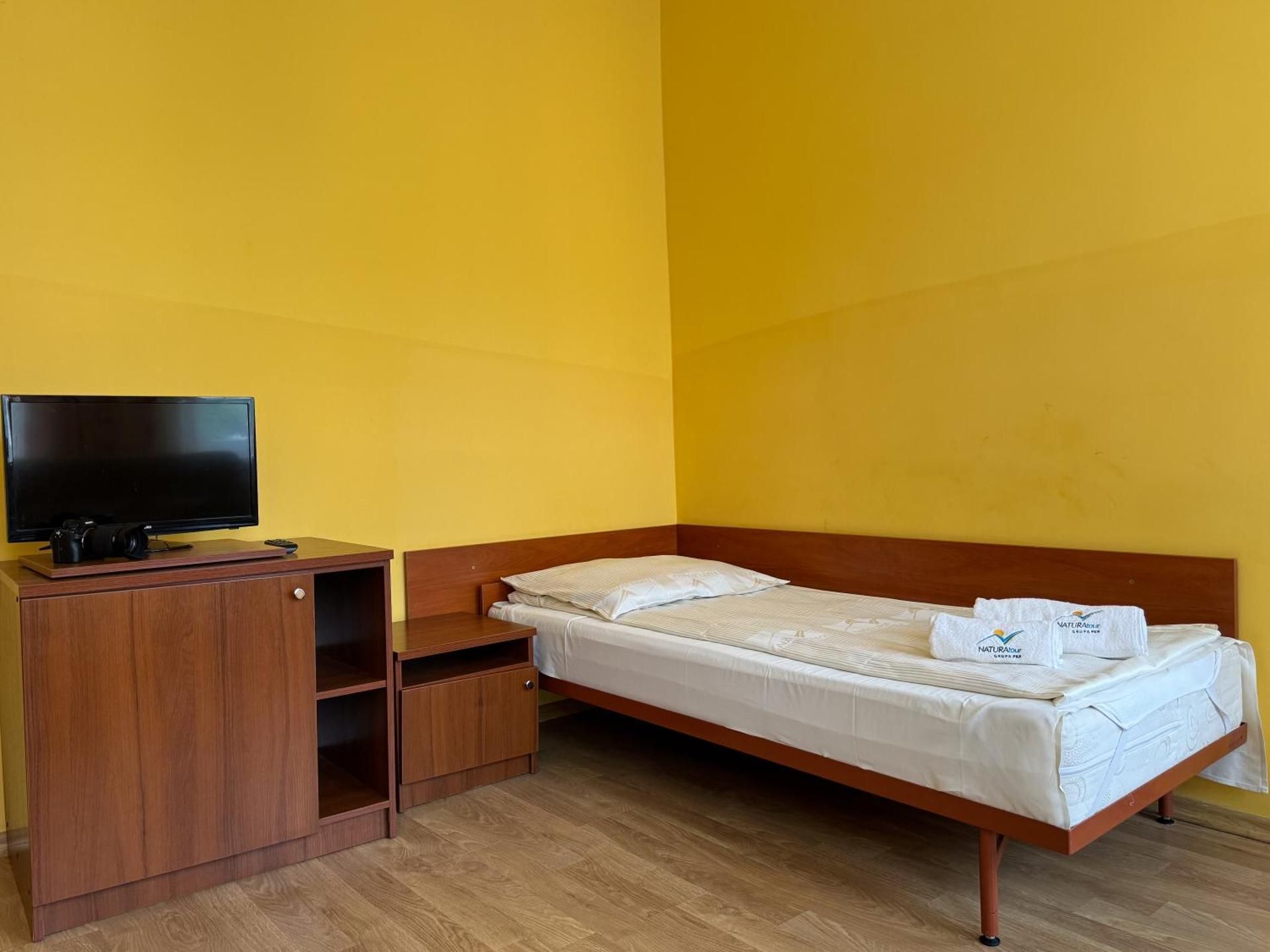 Economy Single Room