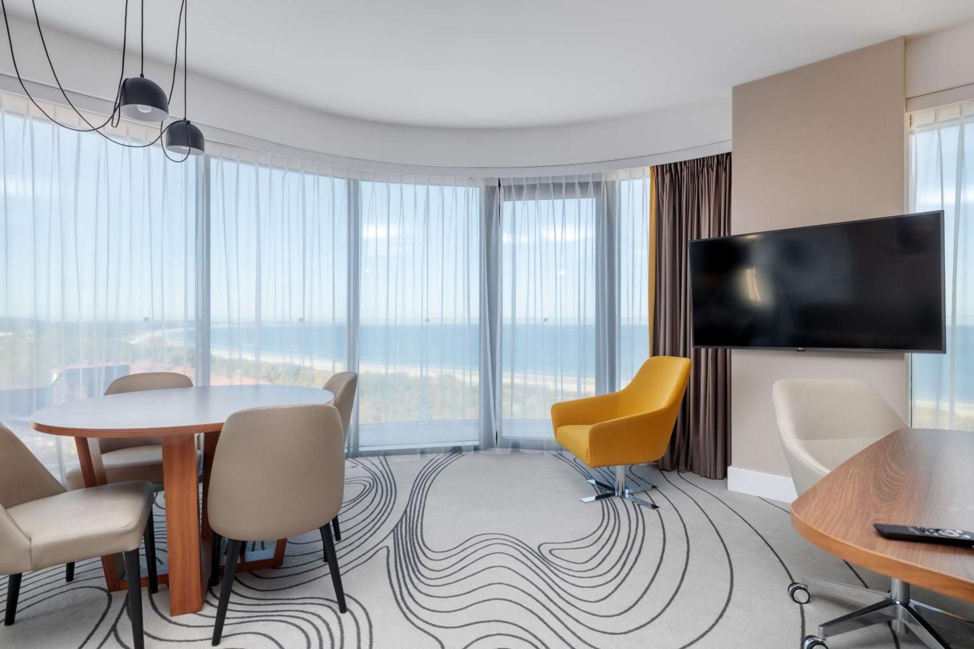 Blue Sky Suite - Sea View