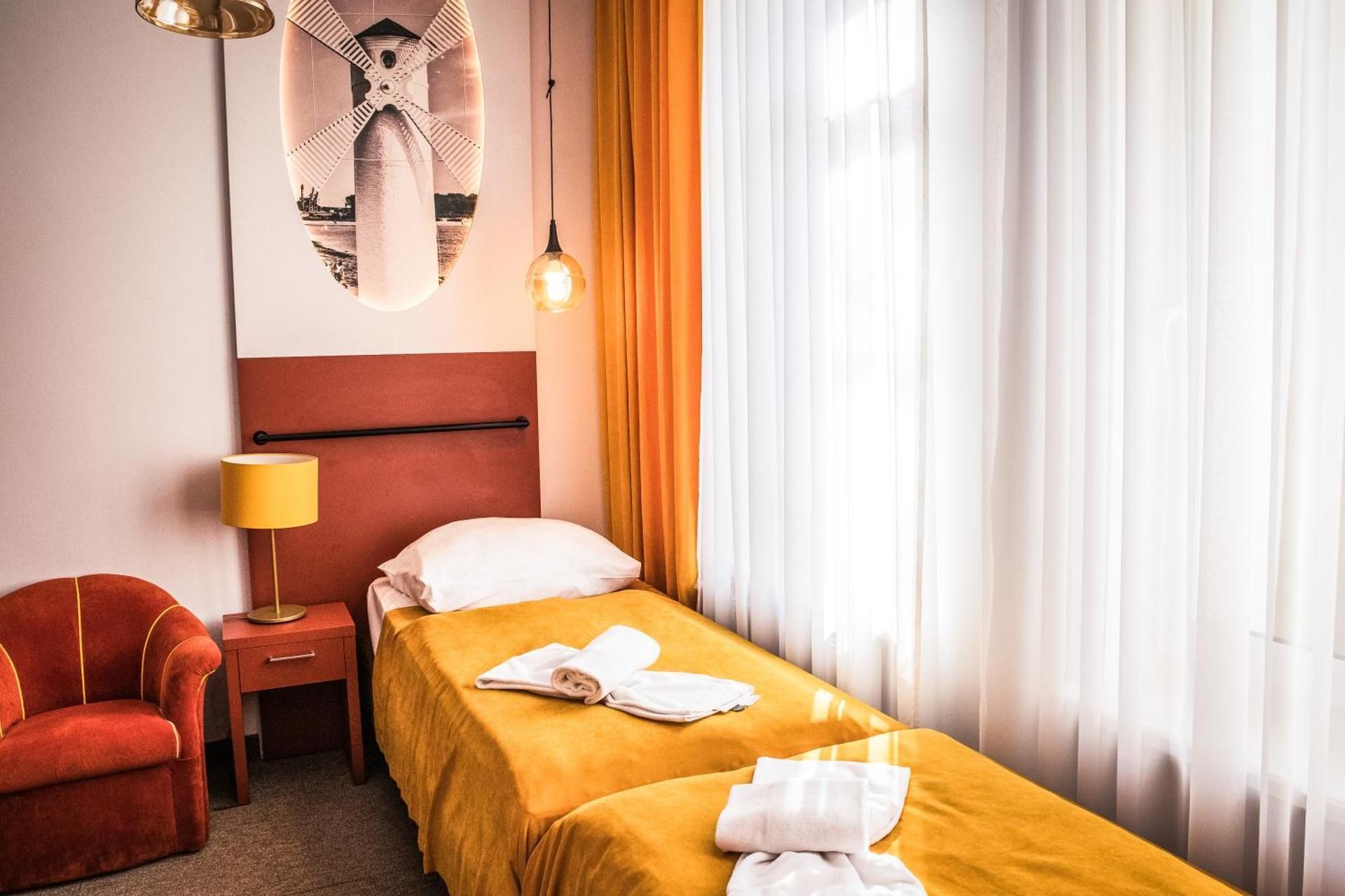Economy Twin Room with separate beds  