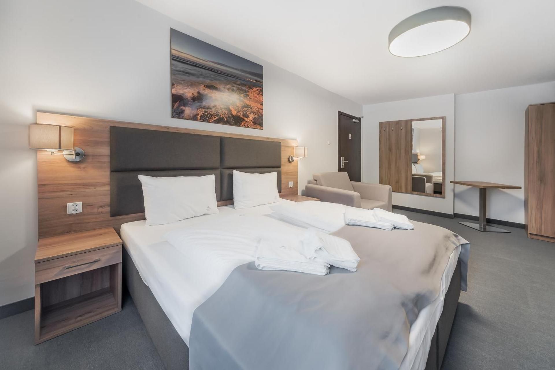 Quadruple Room with Private Bathroom