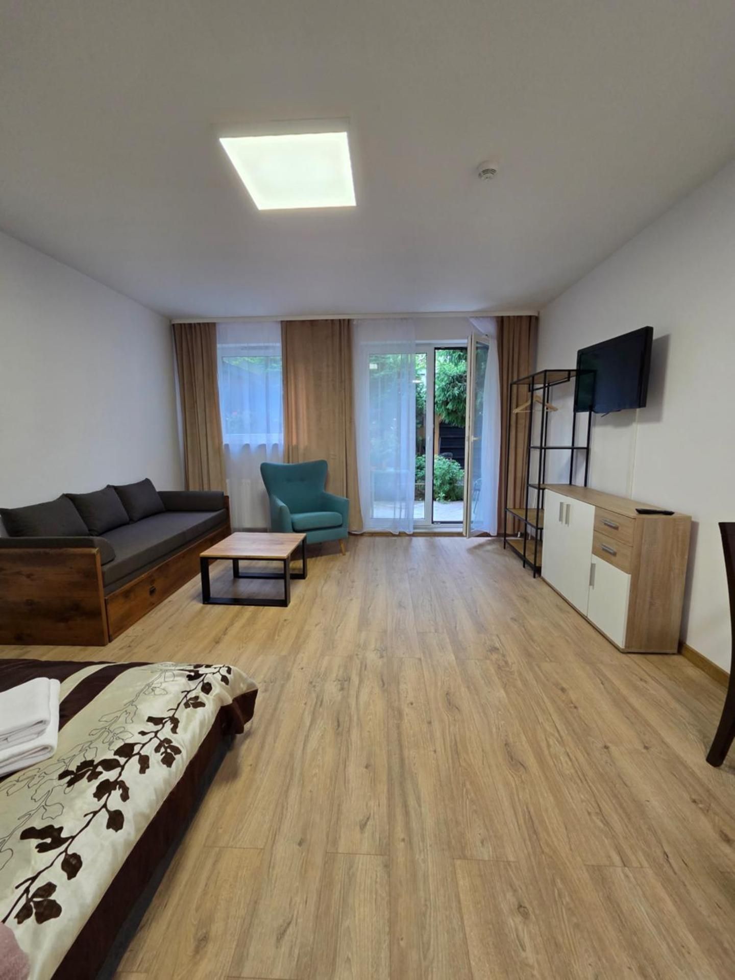 Studio Apartment