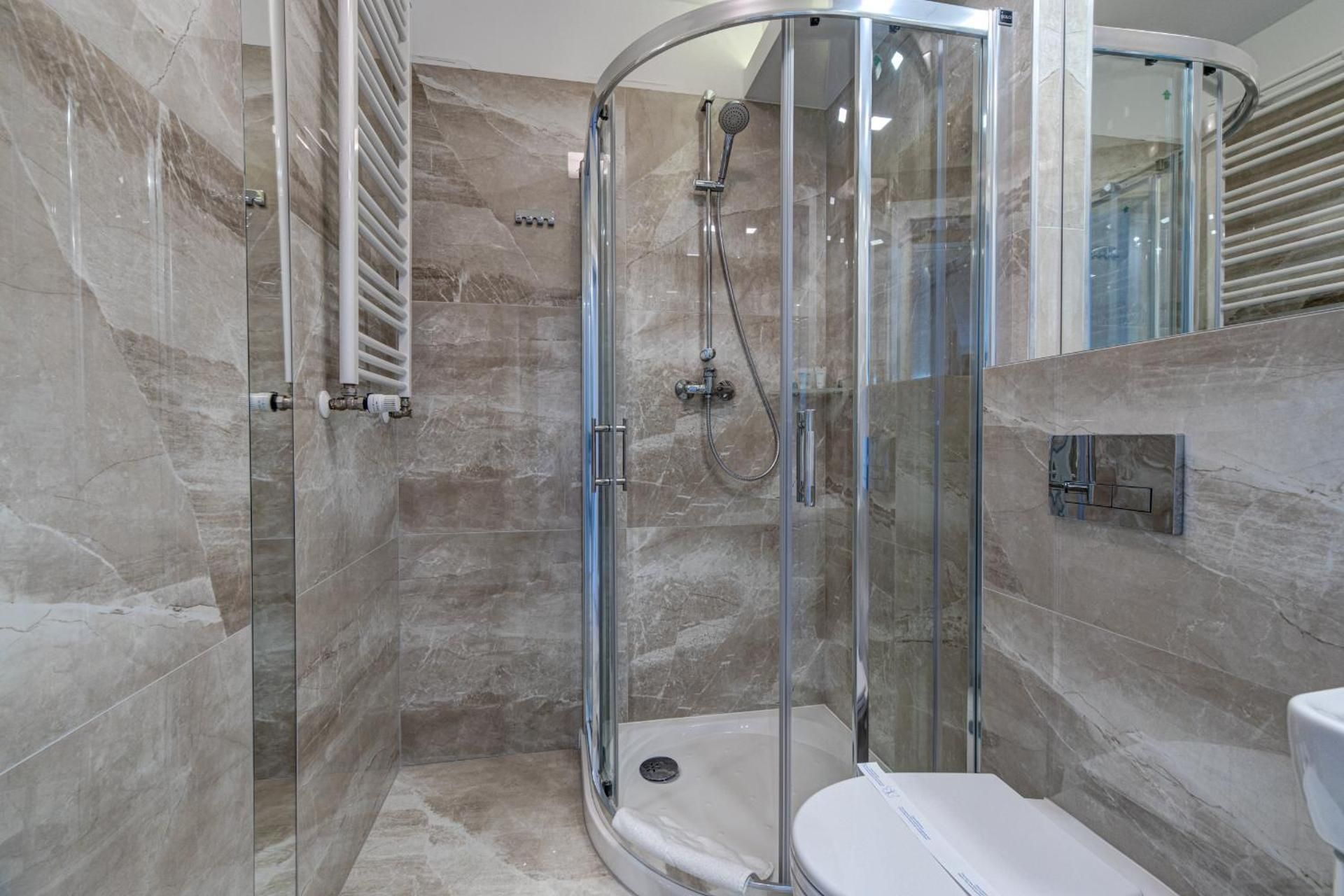 2 Room Deluxe Apartment - Rondo Apartamenty
