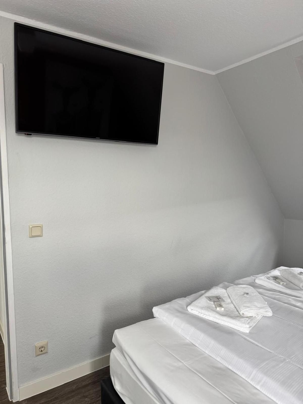 Large Single Room