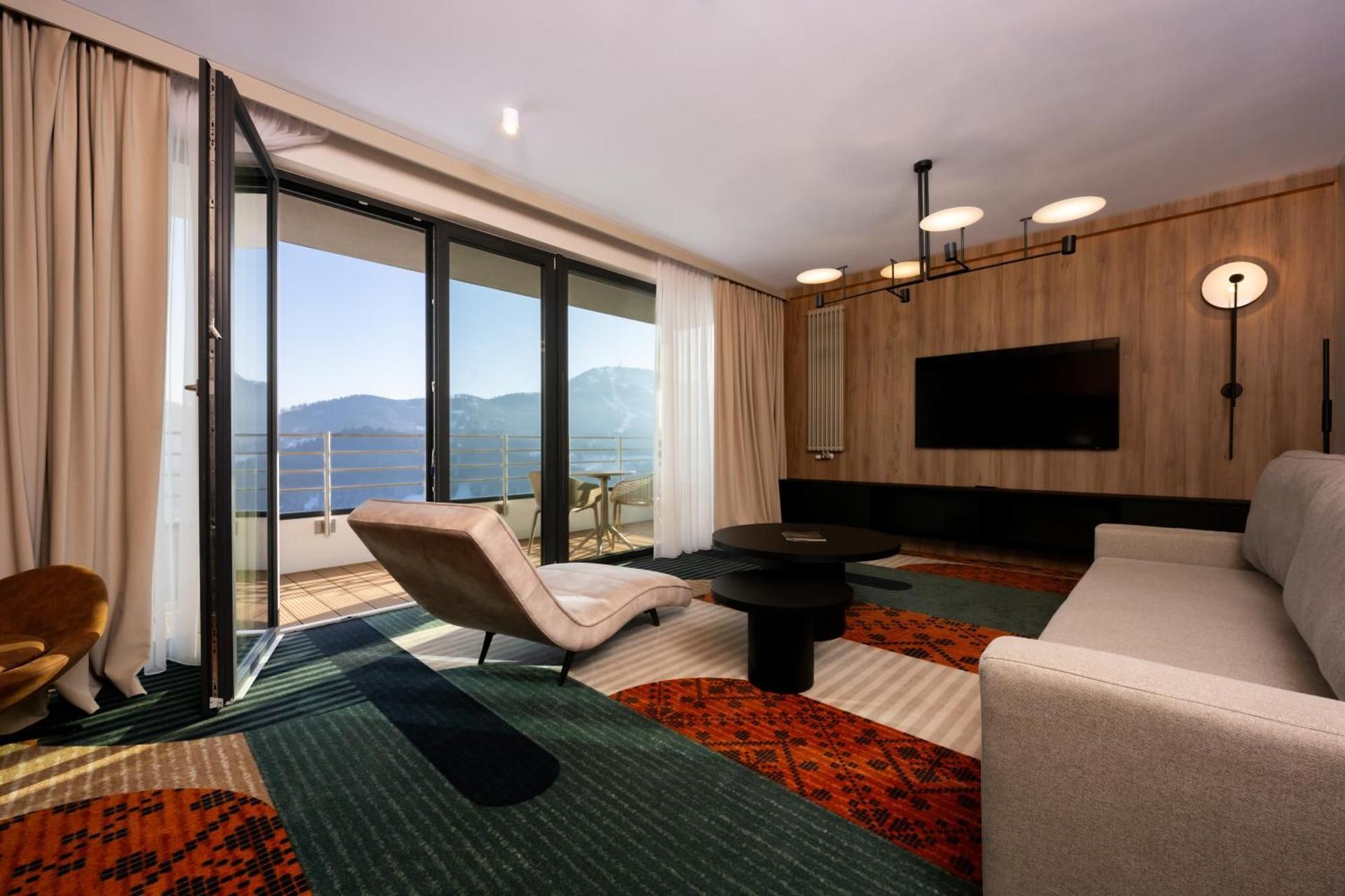 Executive Suite with Double Bed and Sofa Bed
