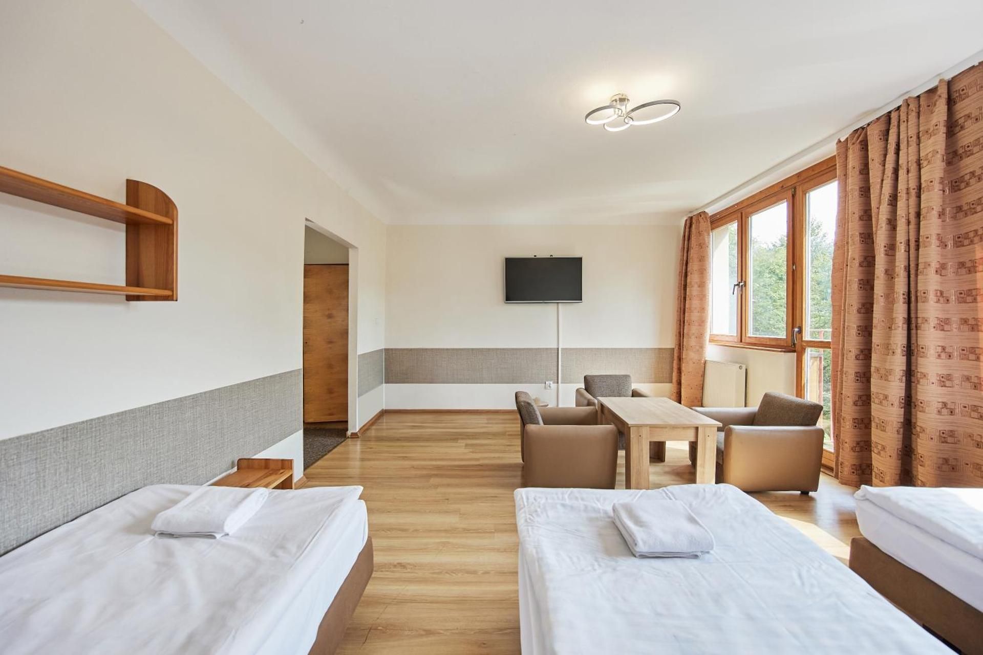 Quadruple Room with Mountain View