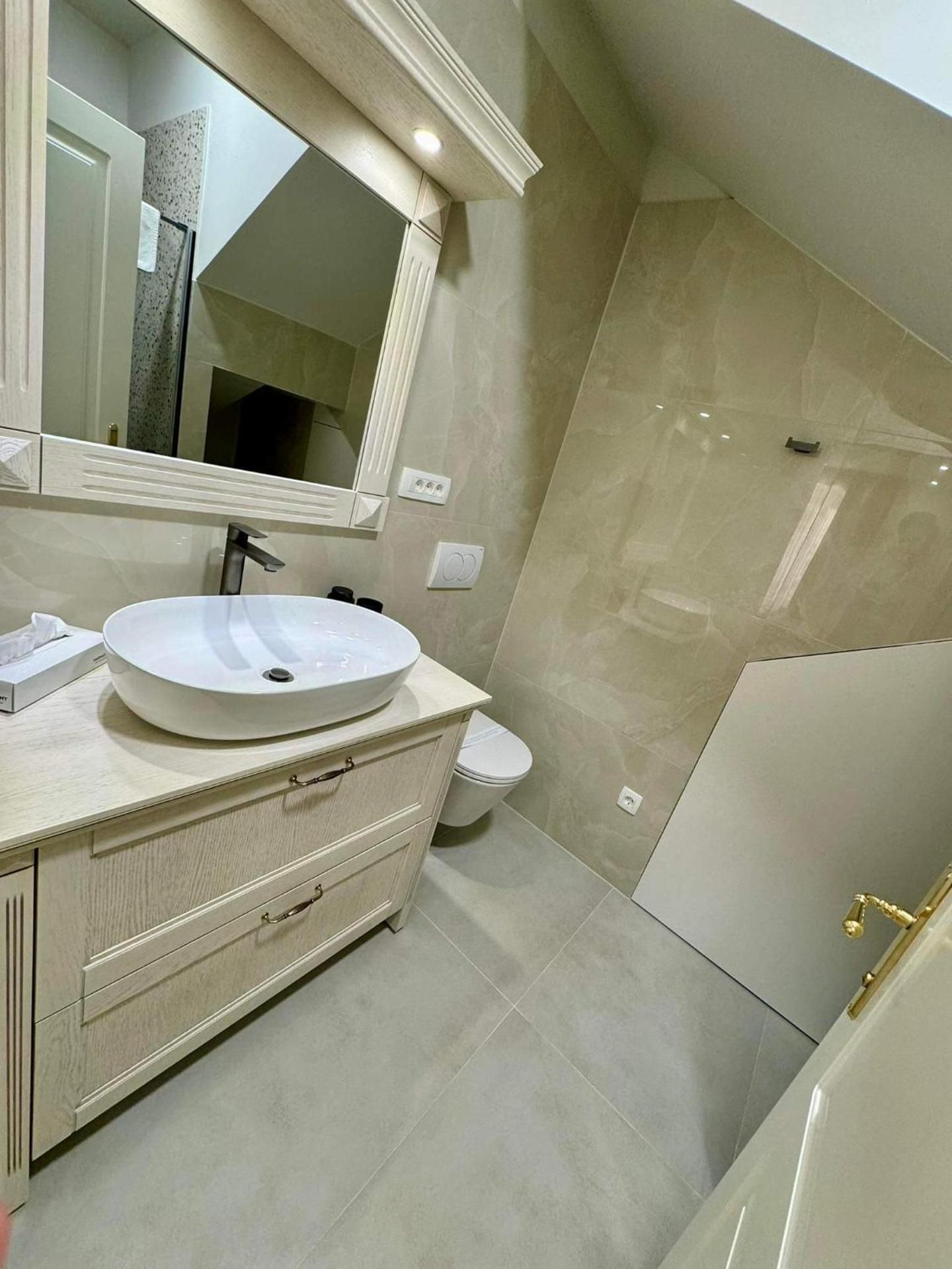 One-Bedroom Apartment - Non-Smoking