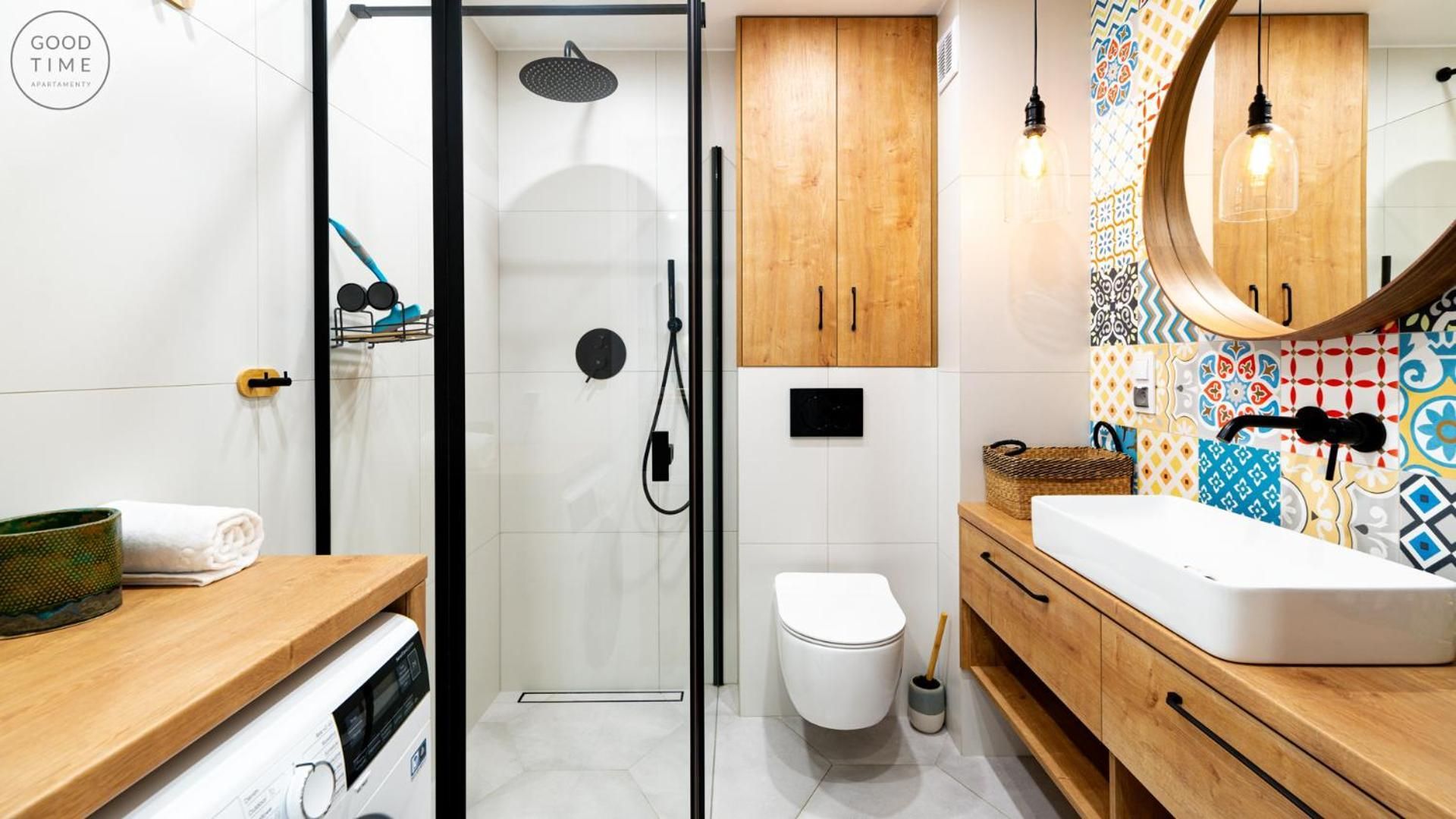 One-Bedroom Deluxe Apartment