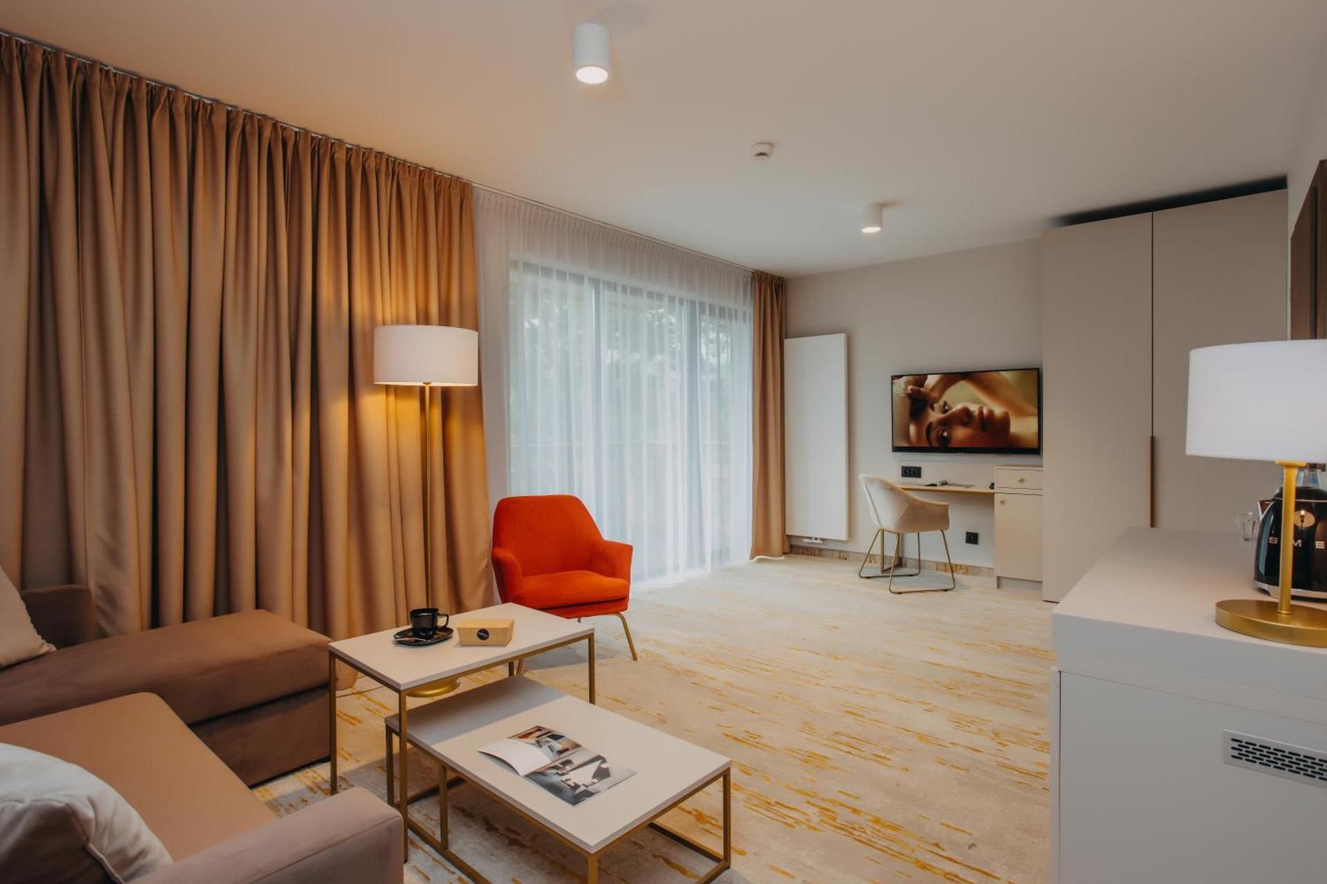 Classic Apartment - Five Seasons Two