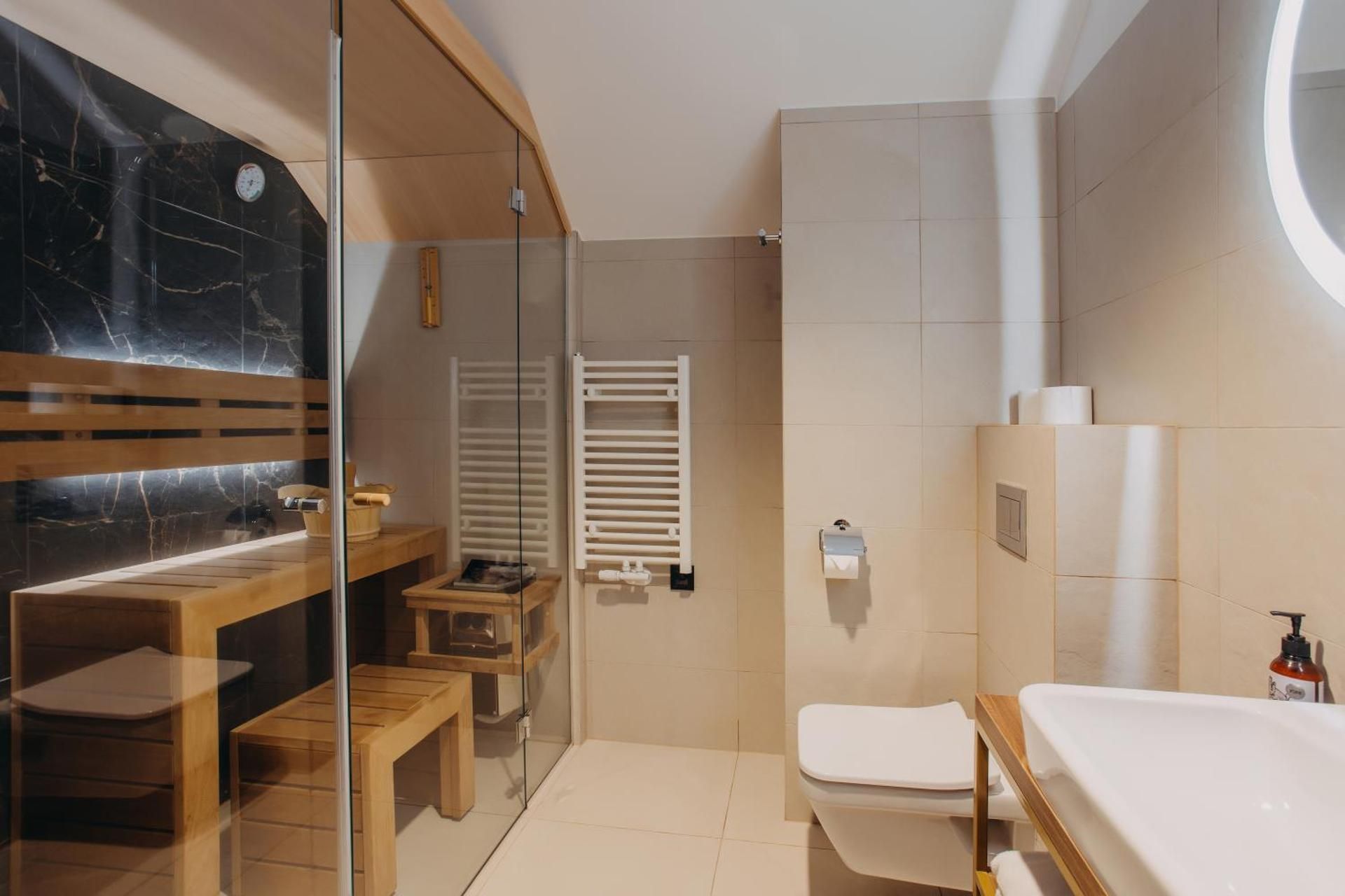 Classic Plus Apartment with Sauna - Five Seasons One