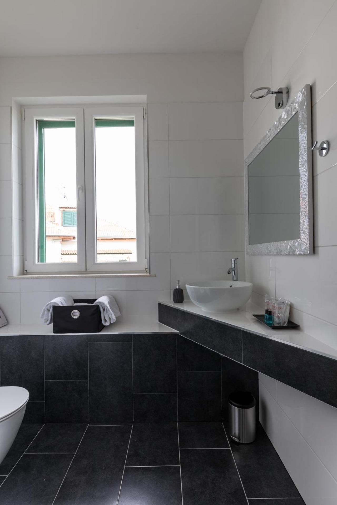 Deluxe Double or Twin Room with Garden View