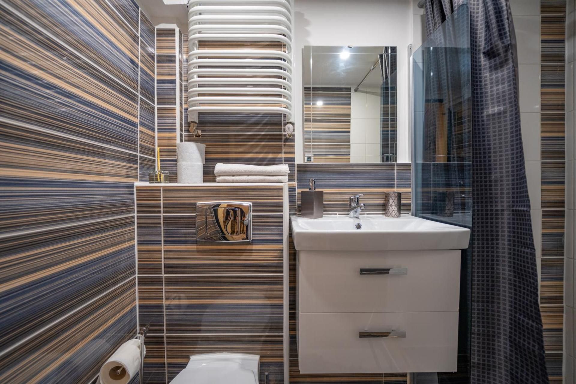 Double Room with Private External Bathroom