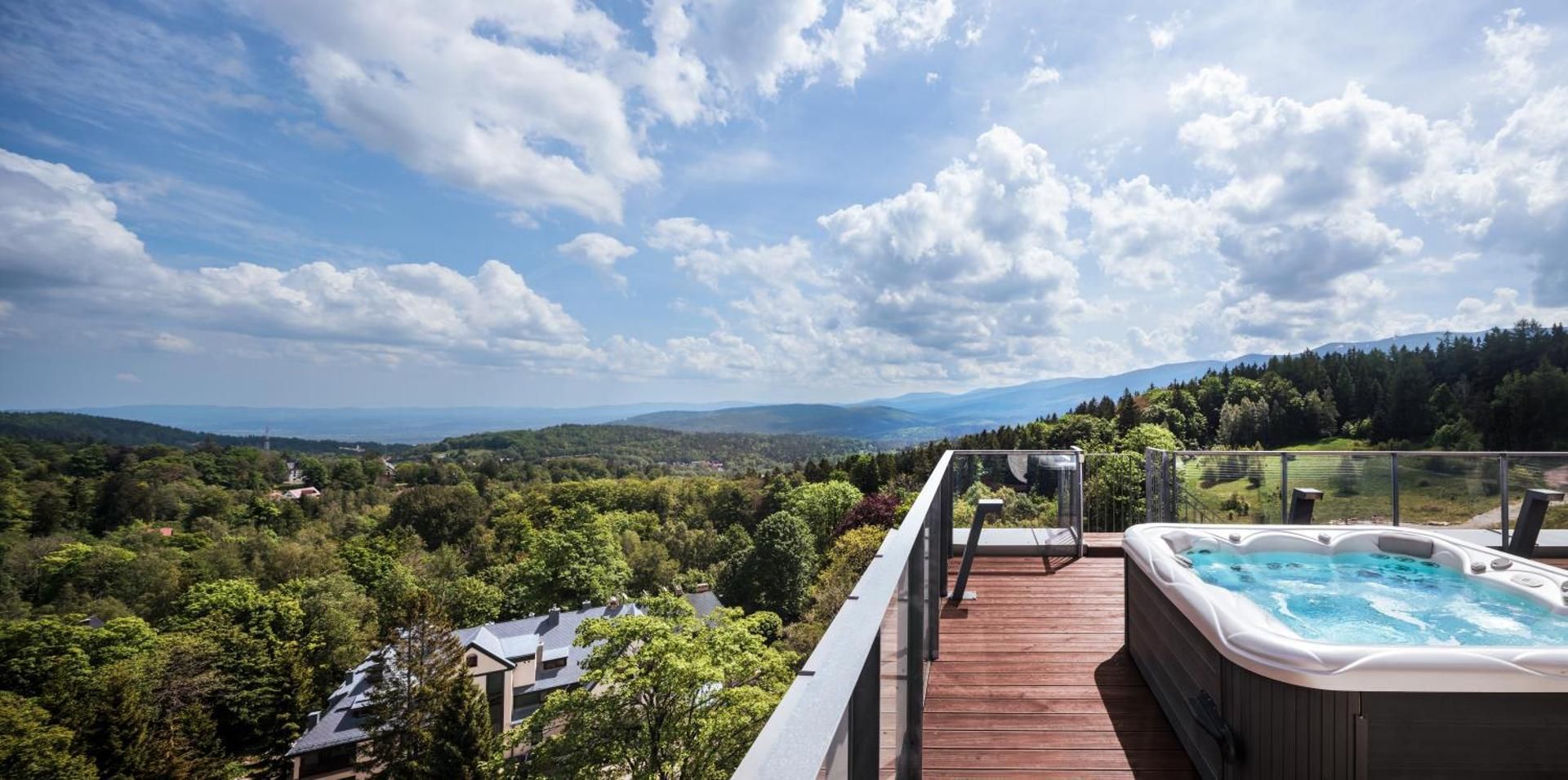 Radisson Hotel Szklarska Poreba Premium Suite - Whirpool Terrace & view