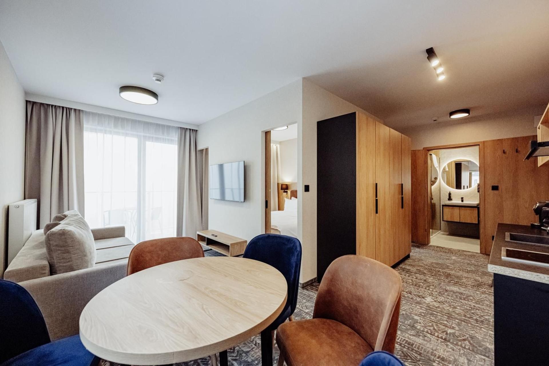 Junior Suite with Mountain View