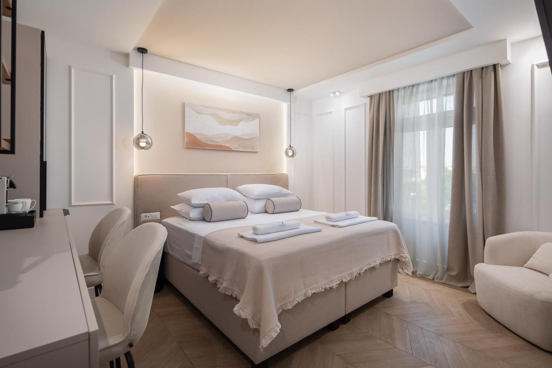 Deluxe Double Room with Balcony