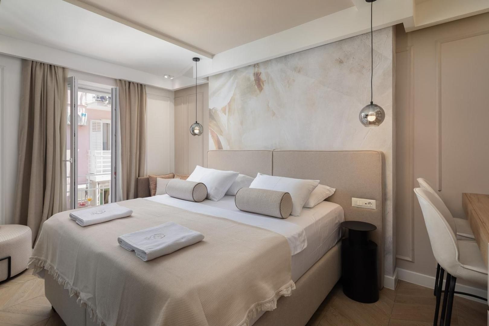 Deluxe Double Room with Balcony