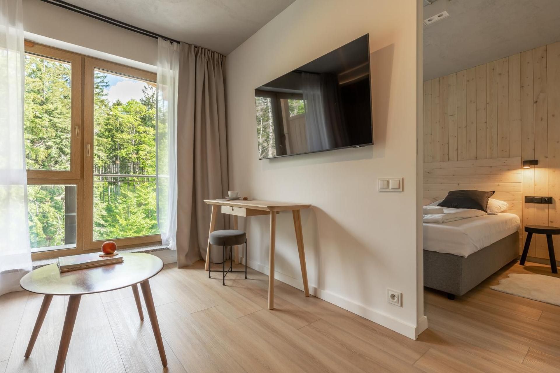 One-Bedroom Apartment with Balcony