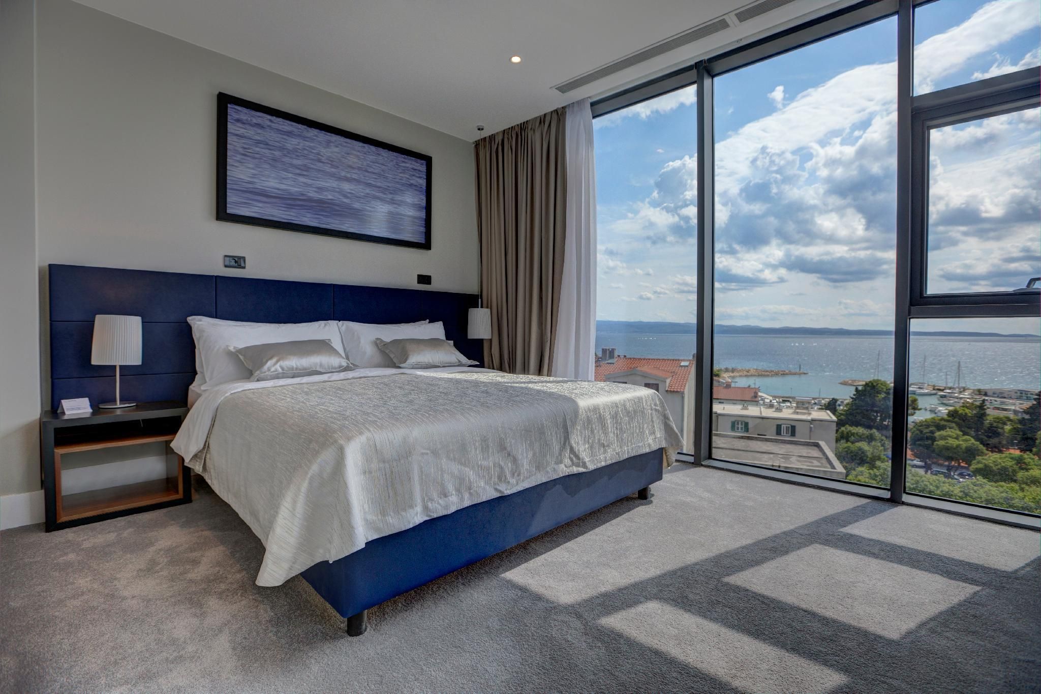 Premium Sea View Suite with Indoor Jacuzzi
