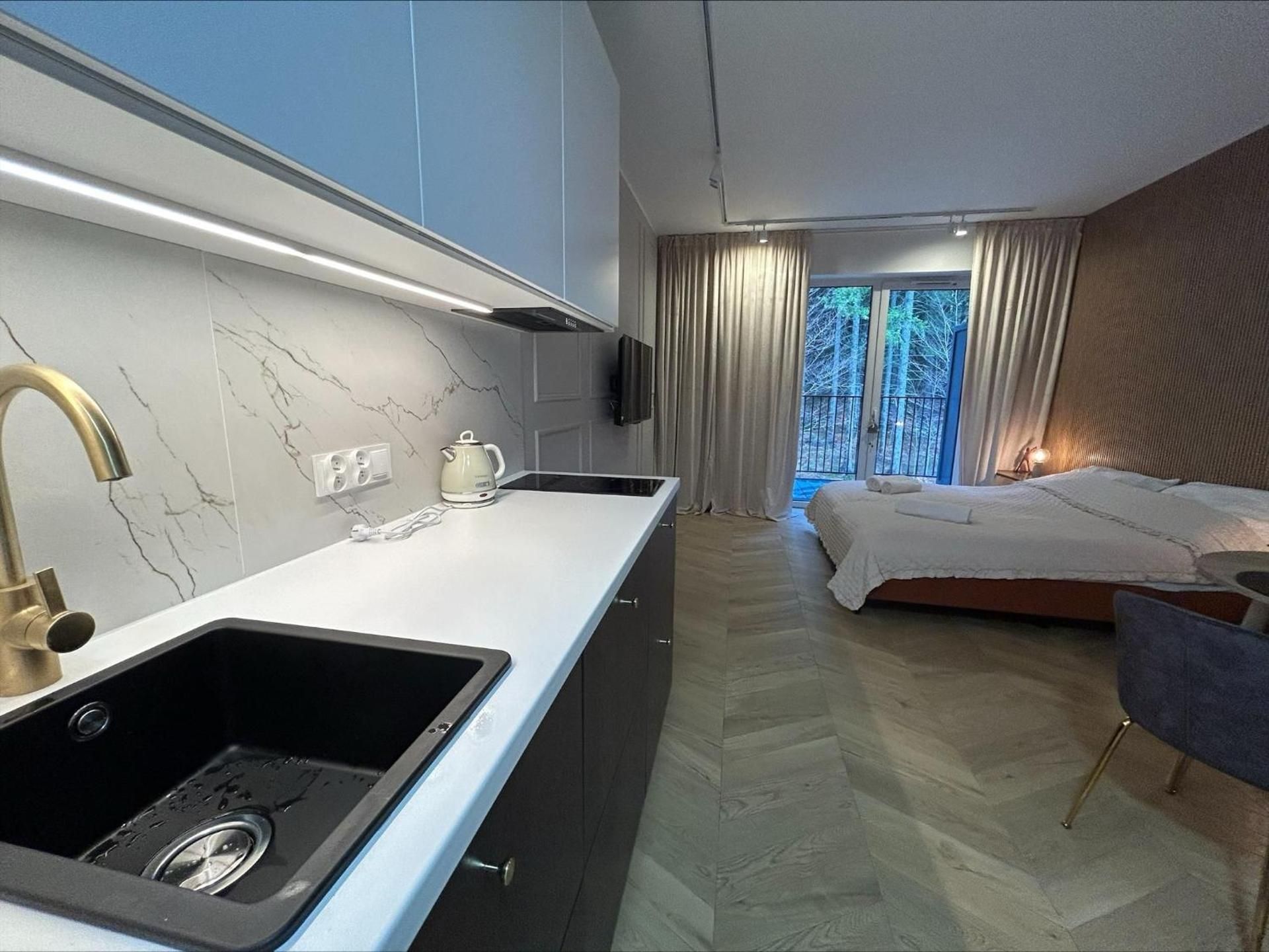 Deluxe Family Suite