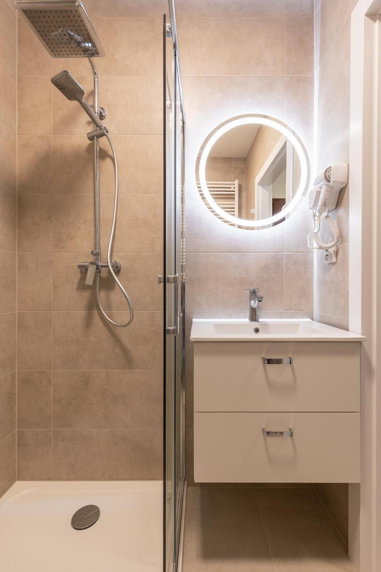 Suite Apartment