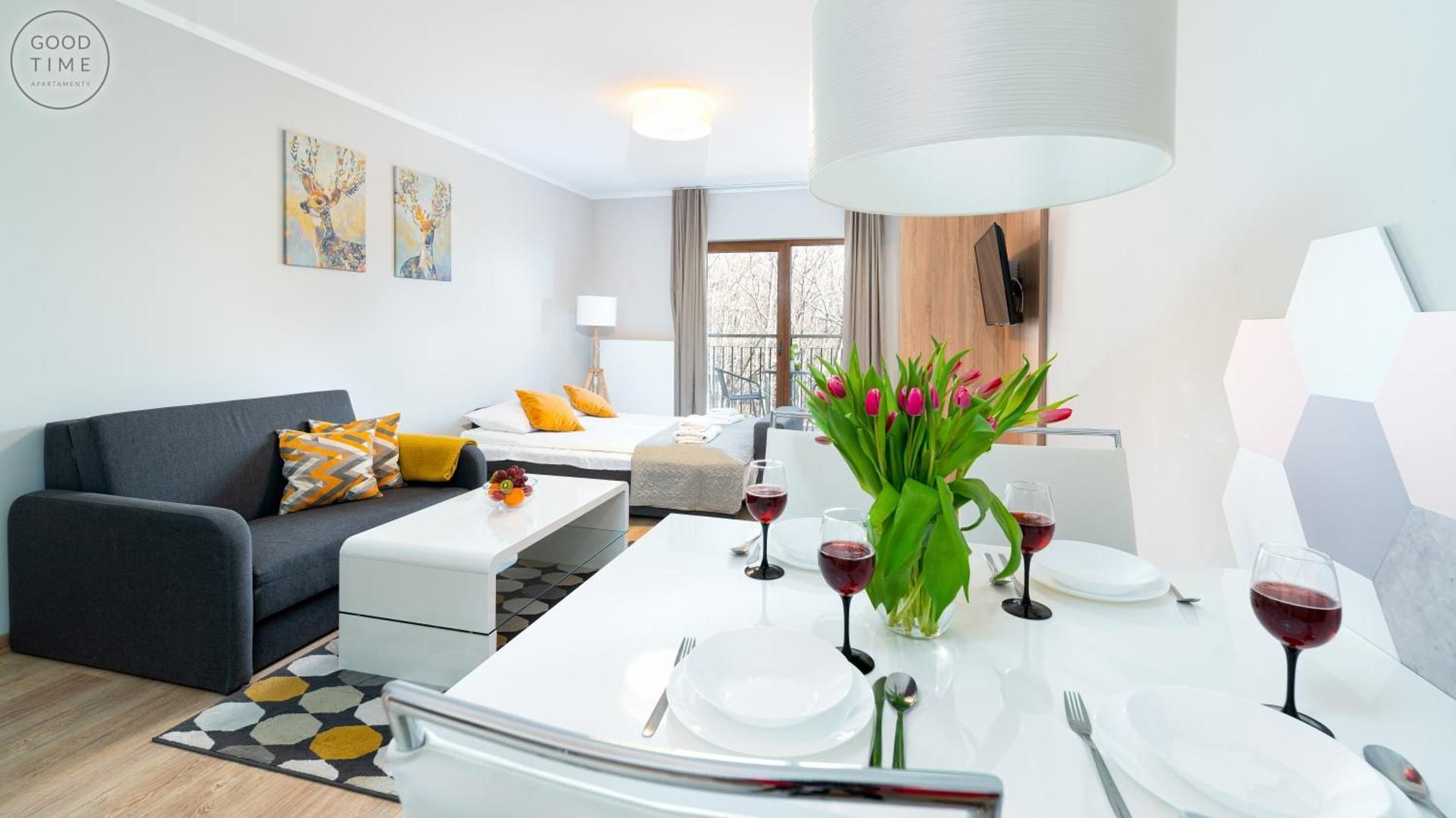 Studio Apartment