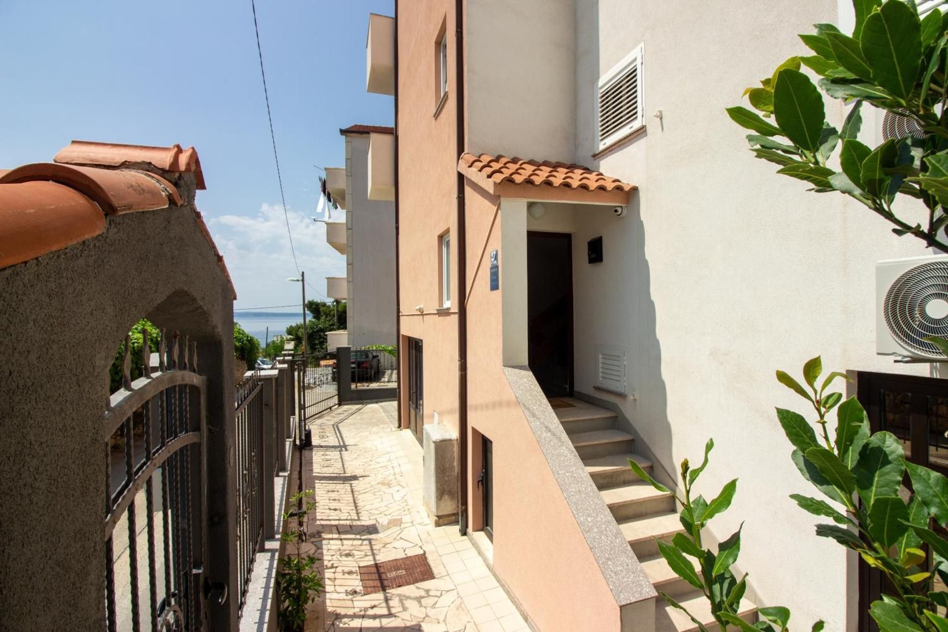 Apartments Golden Beach