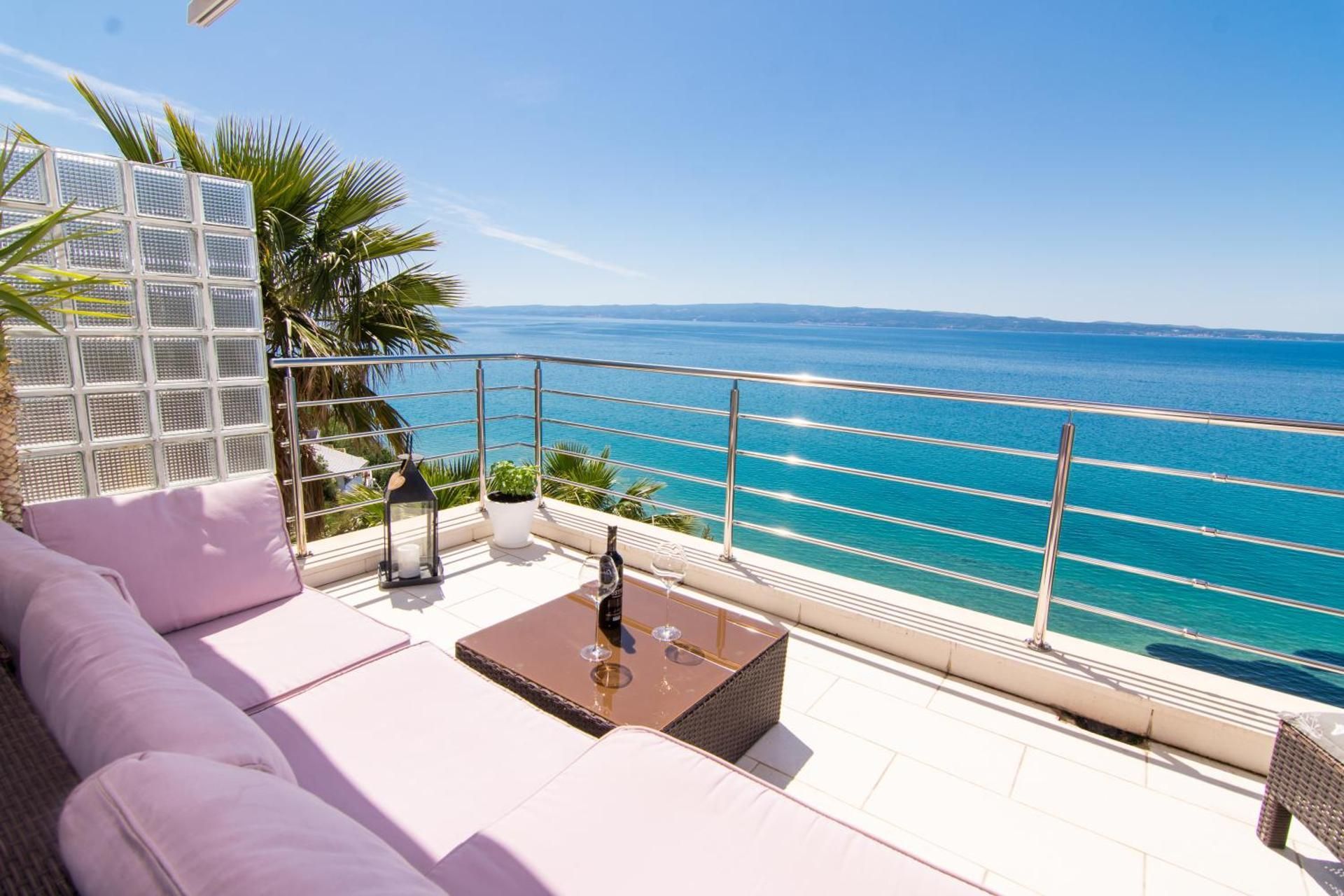 Apartment with Sea View