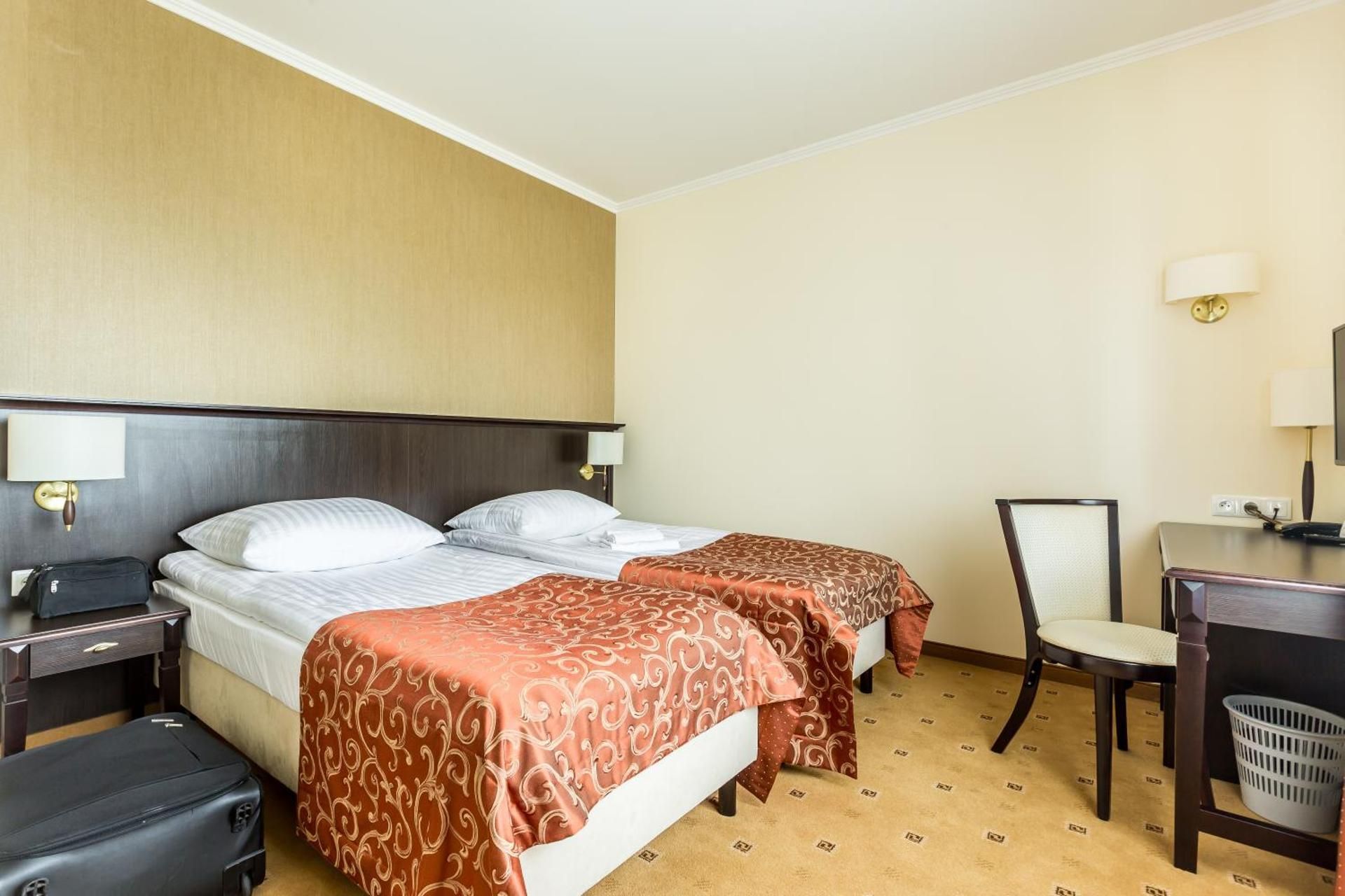 Deluxe Double or Twin Room