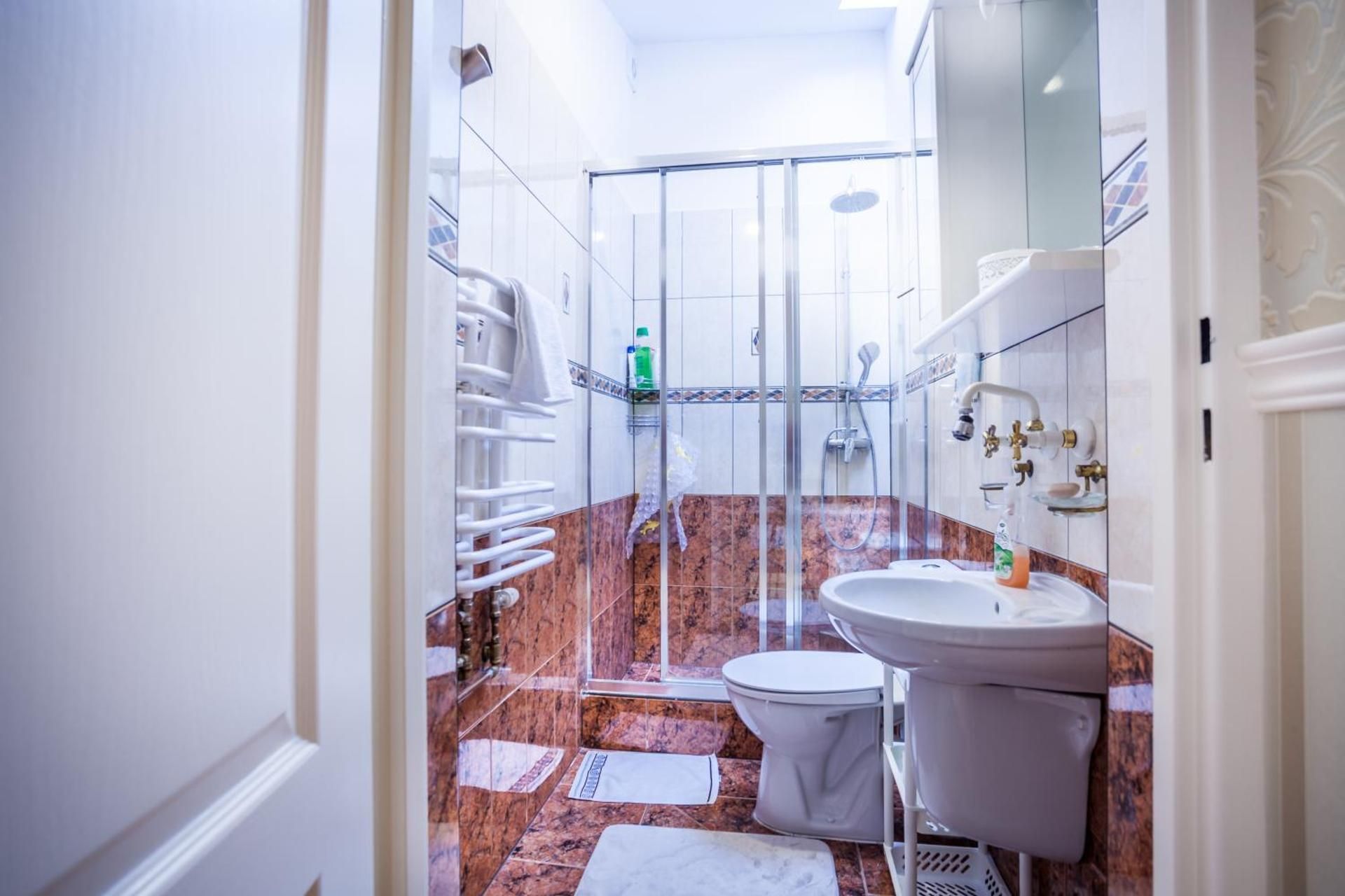Double Room with Private External Bathroom