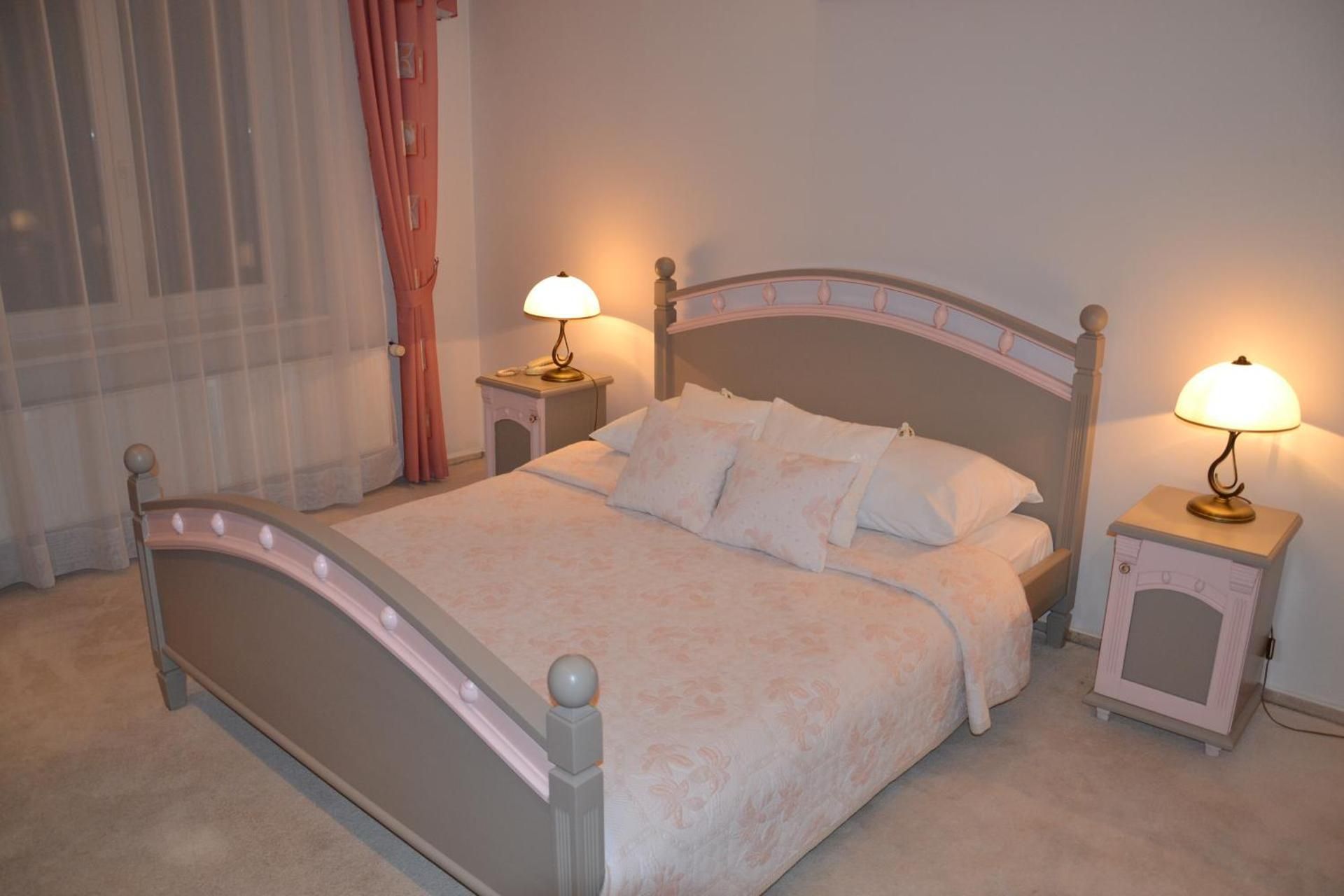 One-Bedroom Apartment with Spa Bath