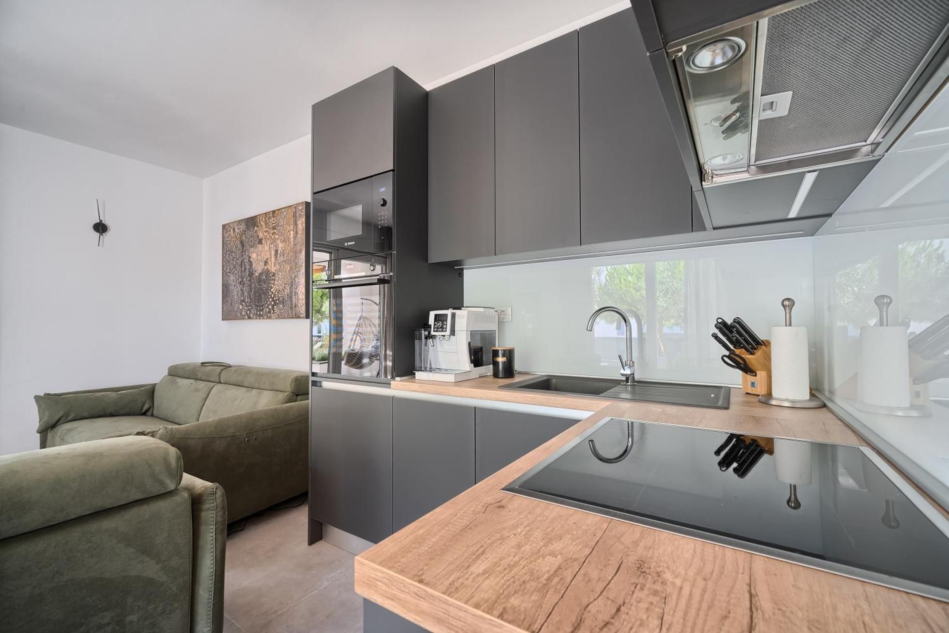 Luxury Two-Bedroom Apartment with Terrace