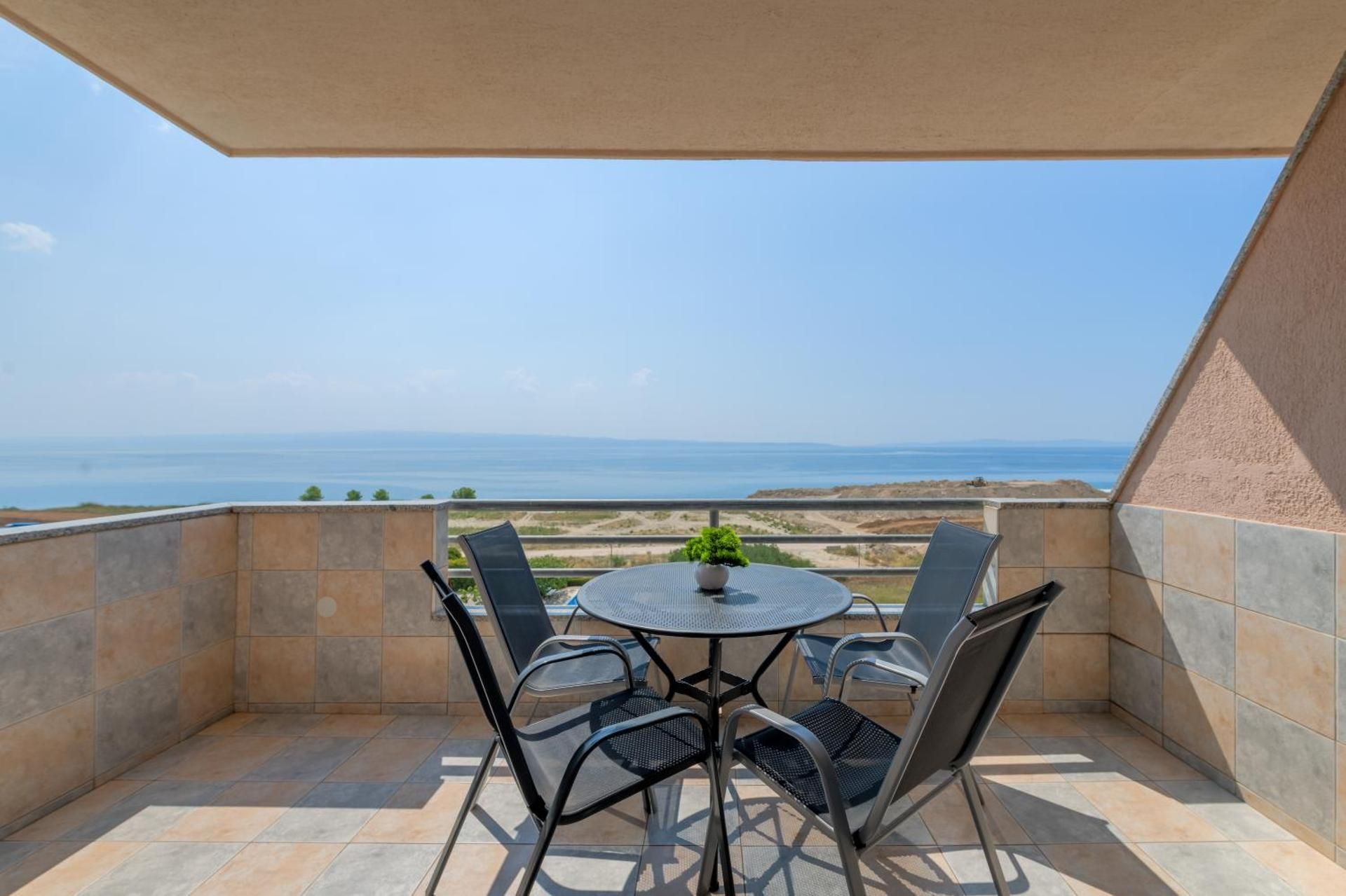 Apartments Lo Seaview Haven