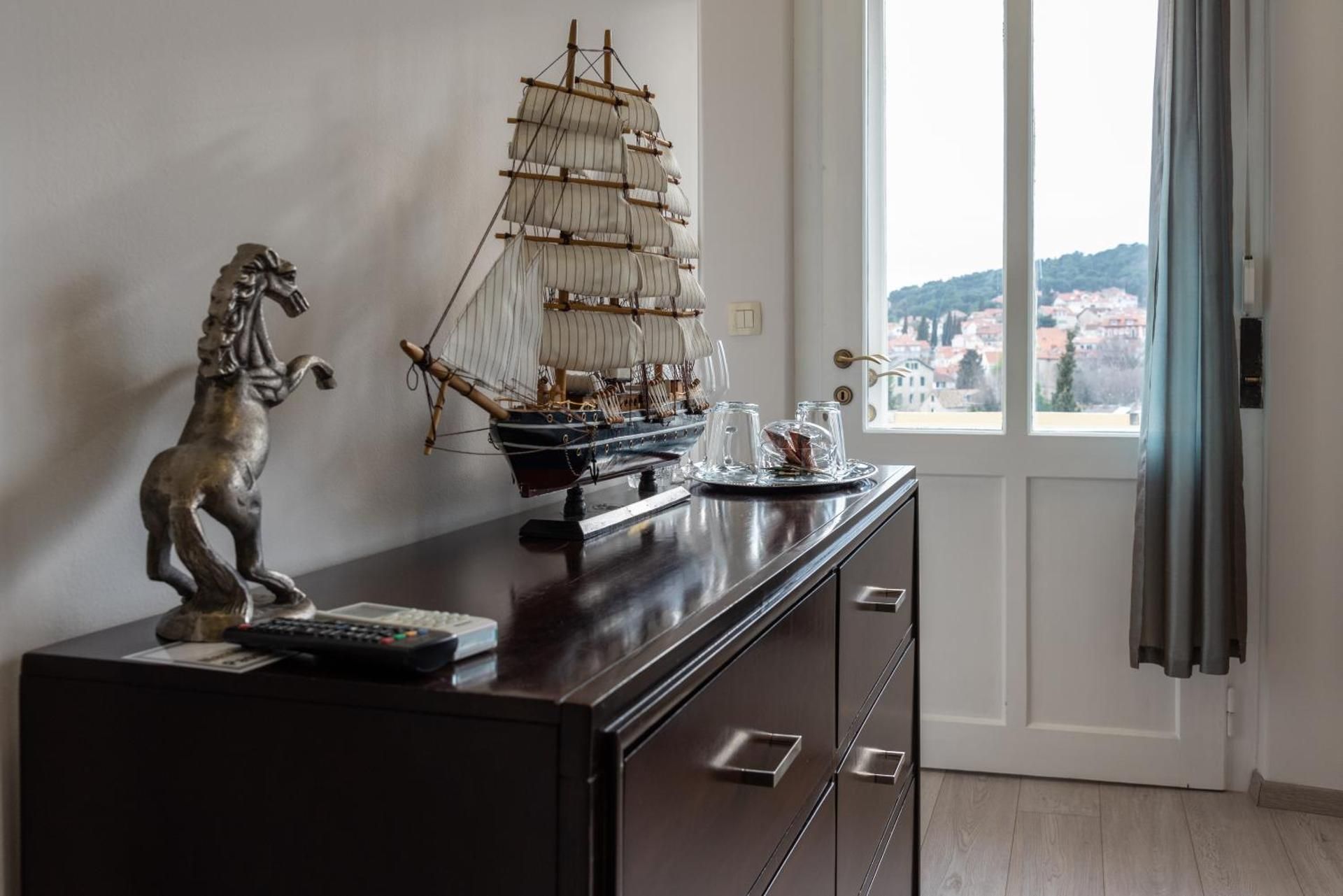 Queen Teuta Luxury Rooms Split