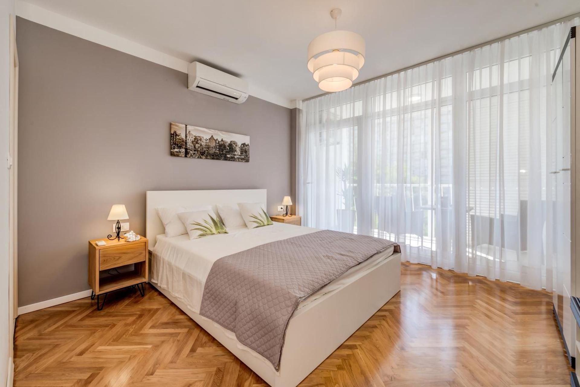 Room Nada