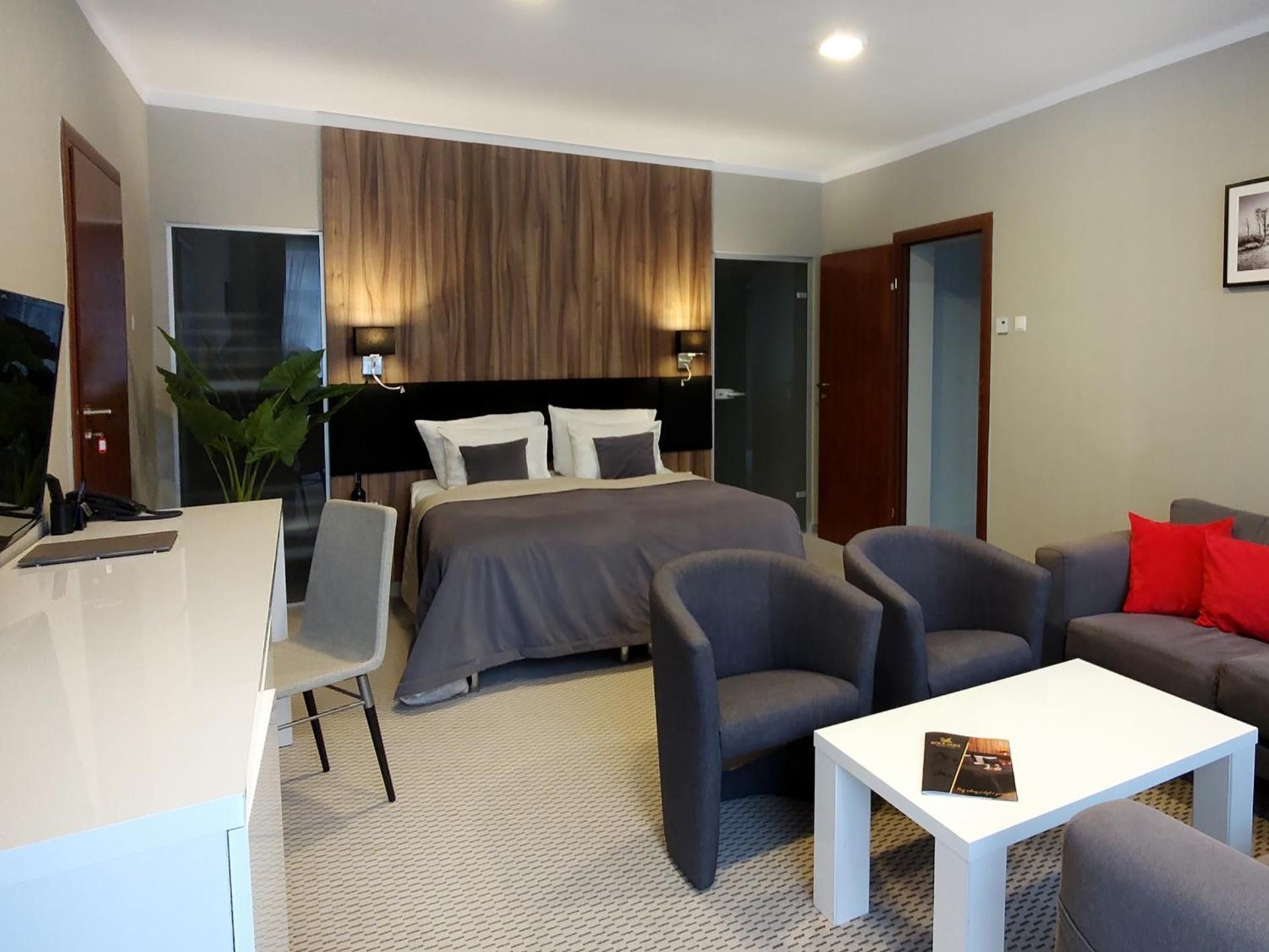 Studio with Kitchenette