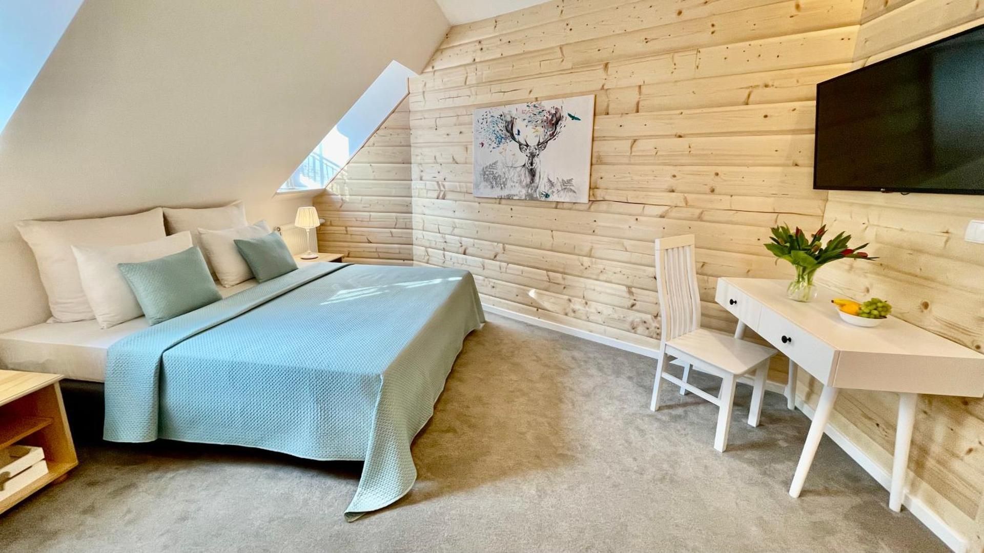 Deluxe Double or Twin Room