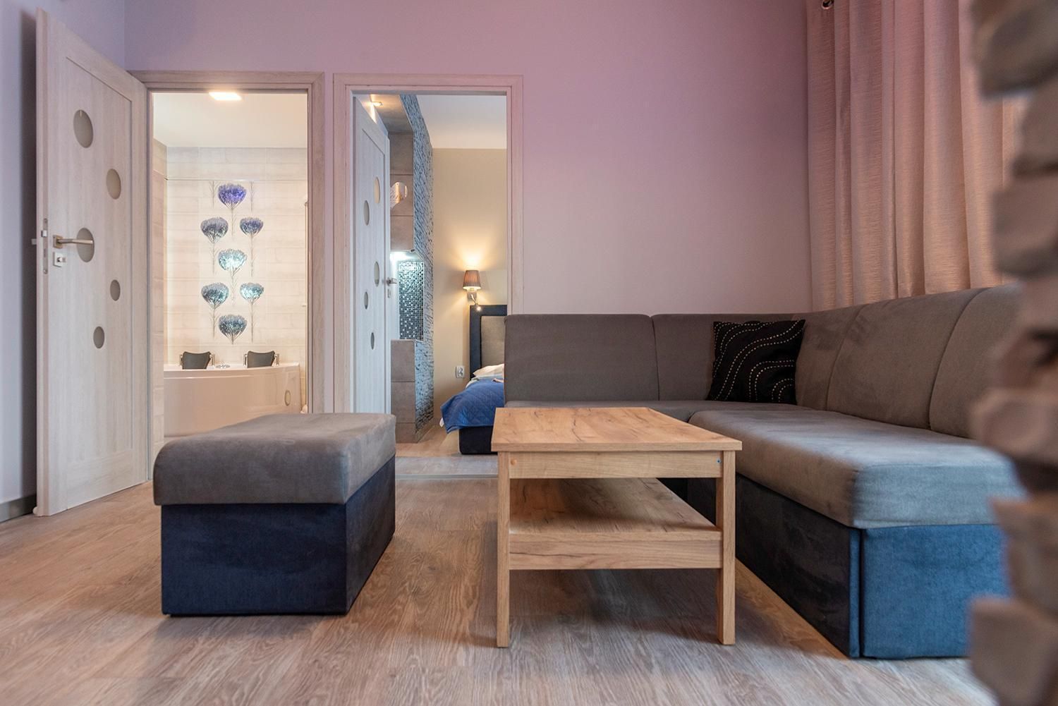 Deluxe Apartment with Jacuzzi