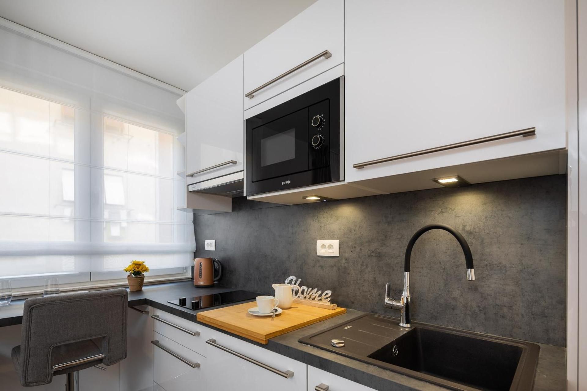 Luxury Studios & Room Five
