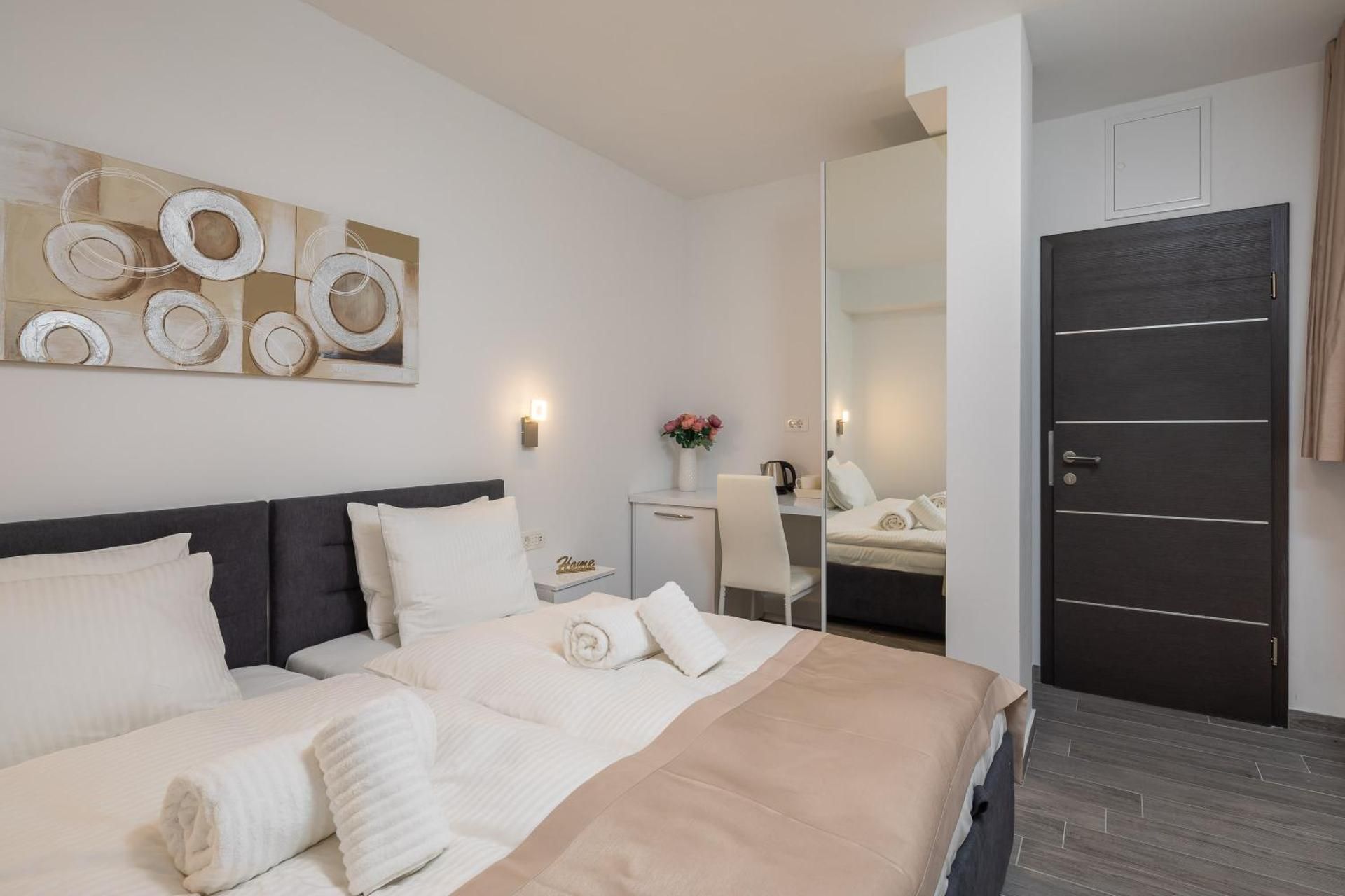 Luxury Studios & Room Five