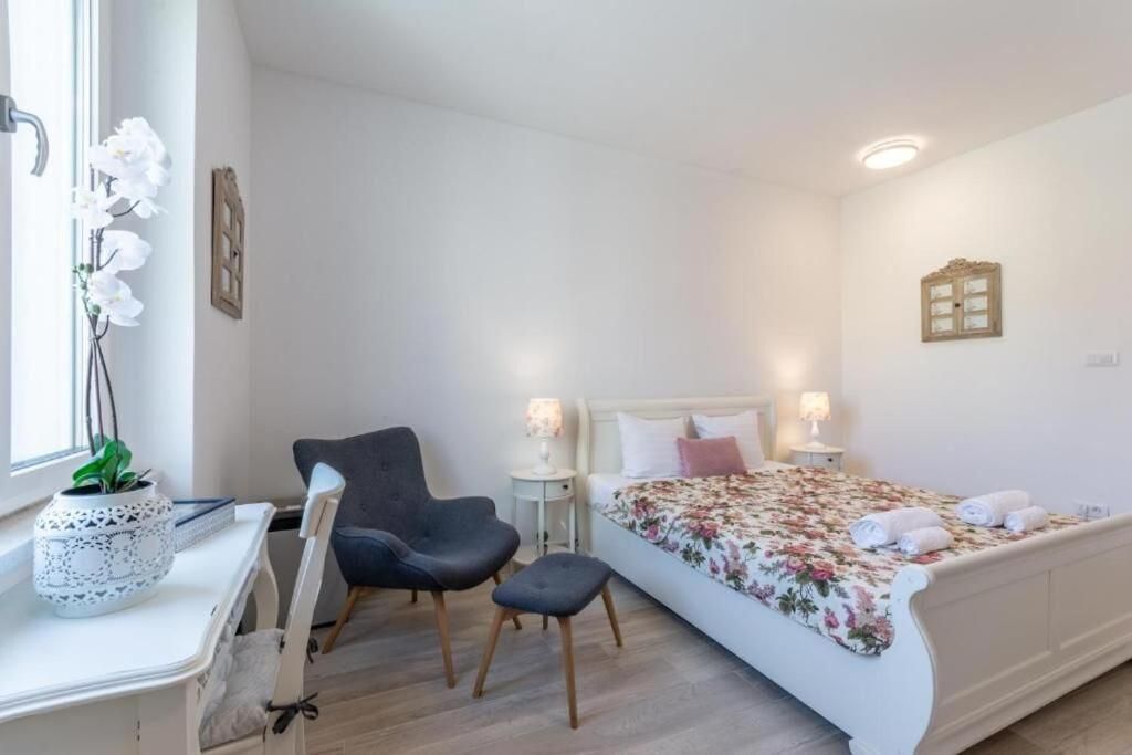 Apartments and Room Poesia Double Room