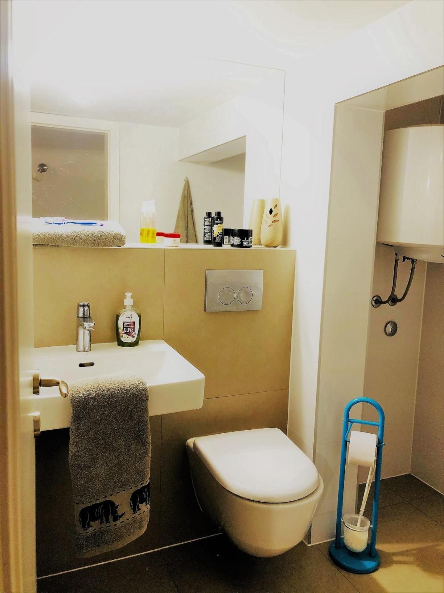 Hostel OT