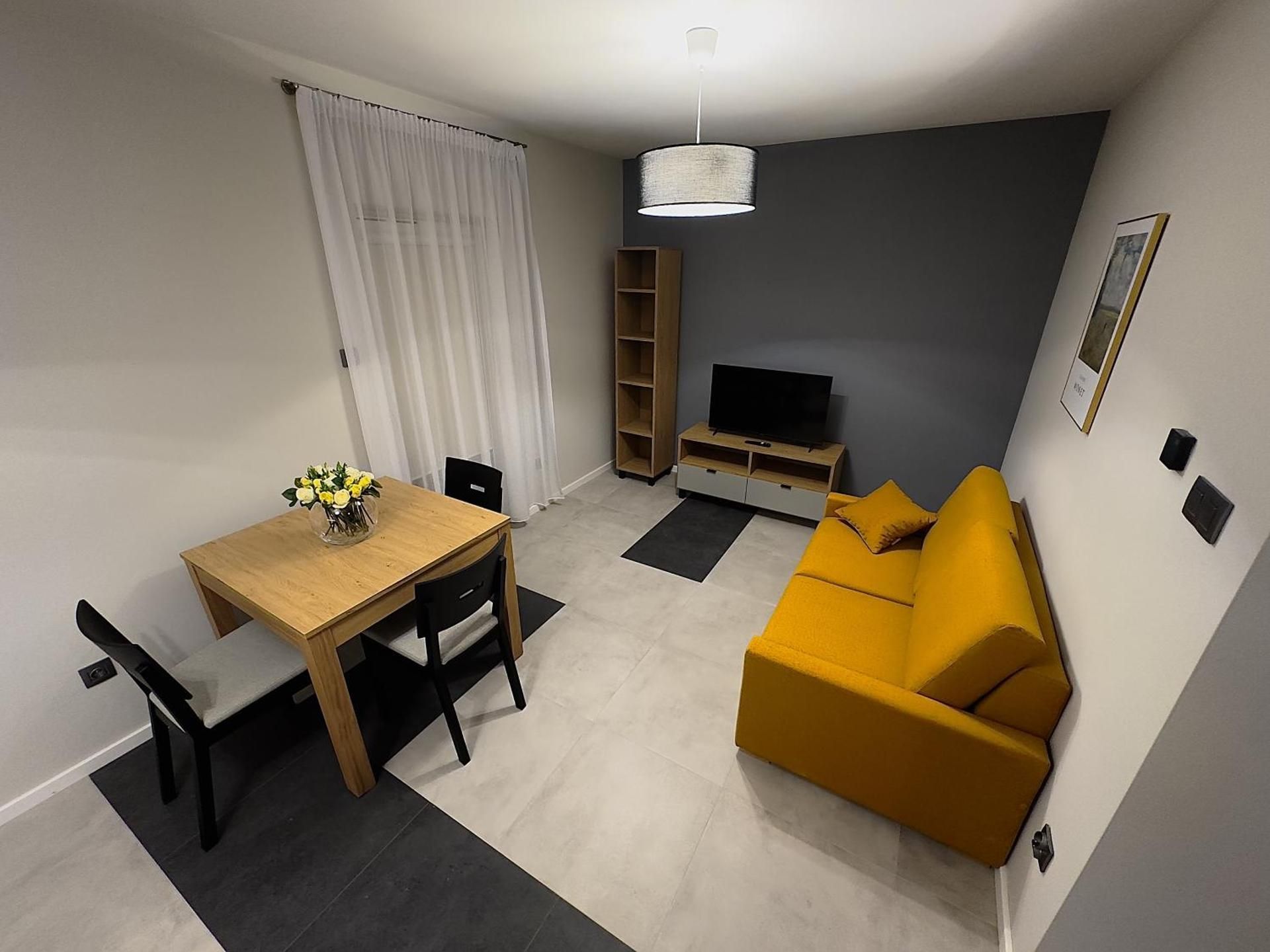 One-Bedroom Apartment with Balcony