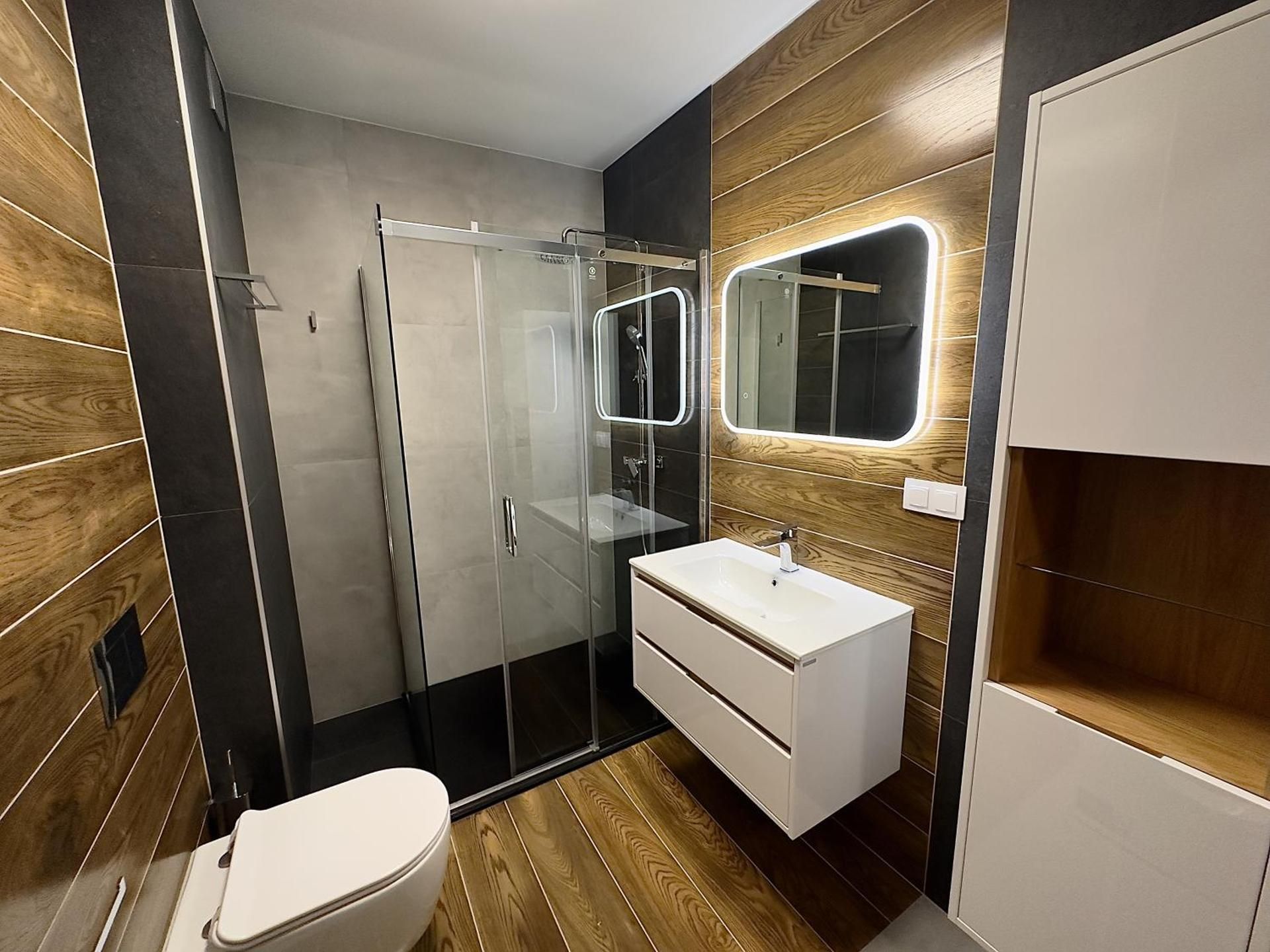 One-Bedroom Apartment with Balcony