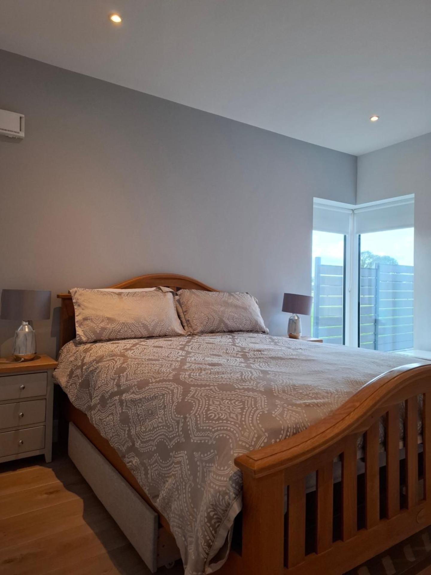 Deluxe Double Room (2 Adults + 1 Child)