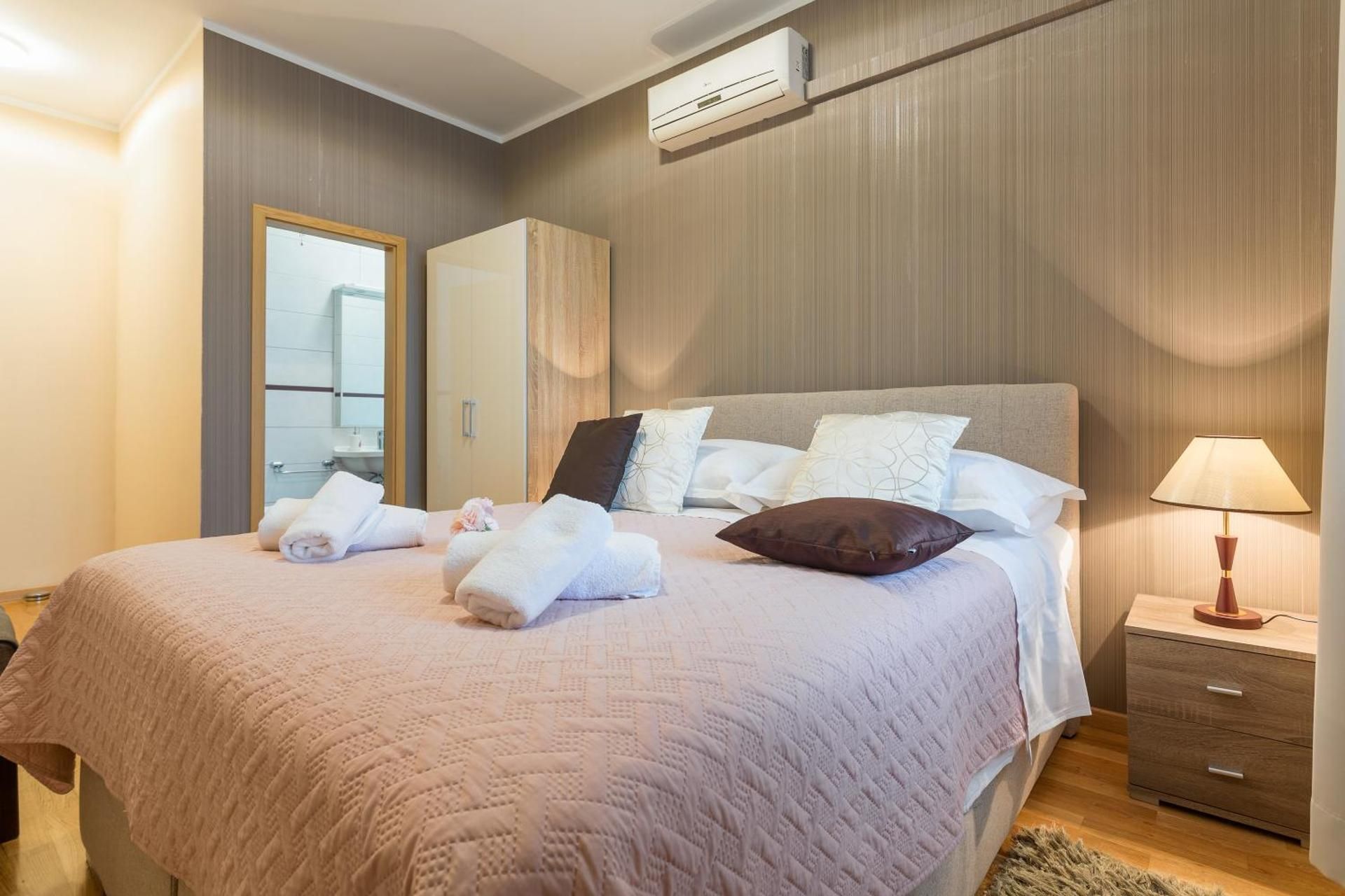 Golden Split Rooms