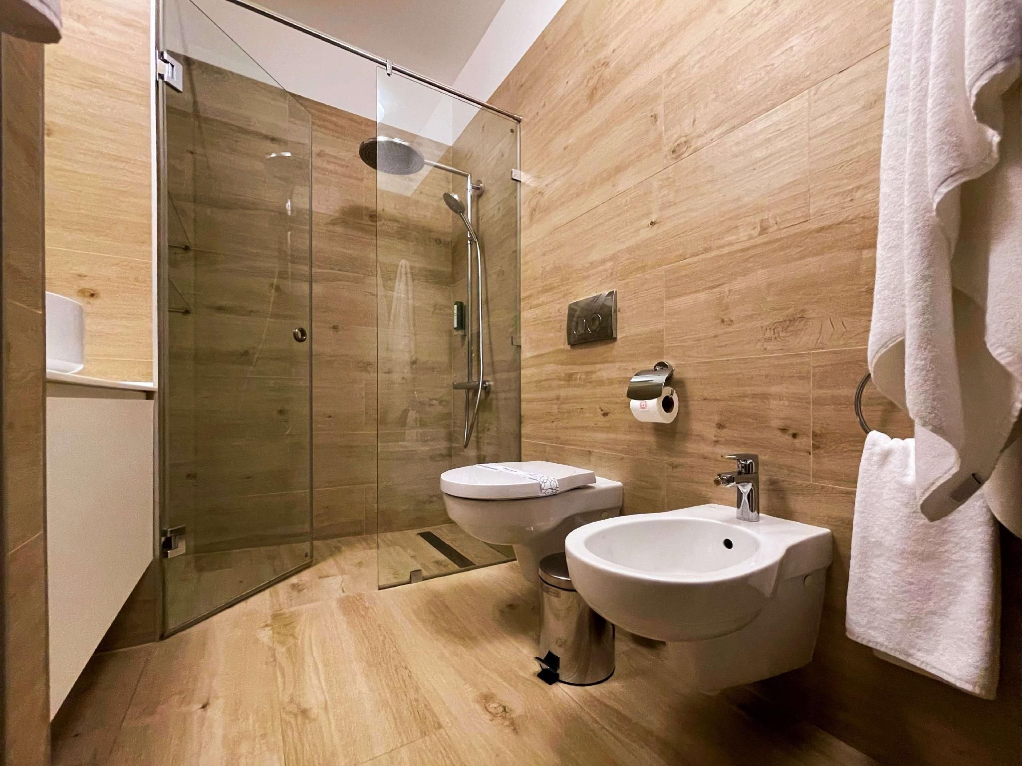 Apartment - Queen Bed, Nonsmoking, Studio, City View, Dining Area, Kitchen, Washer