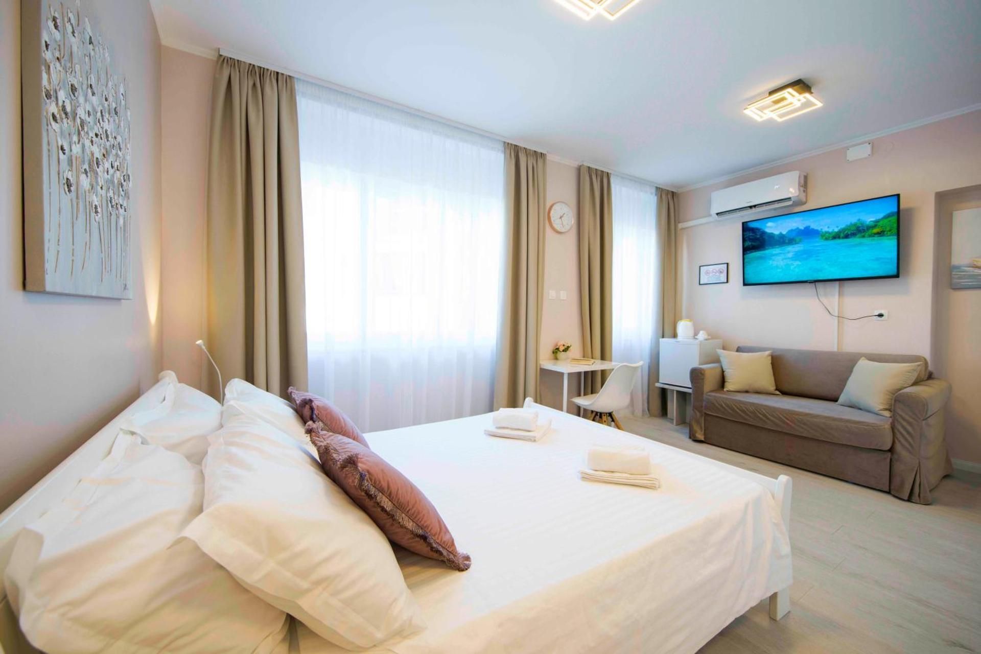 A-more accommodation