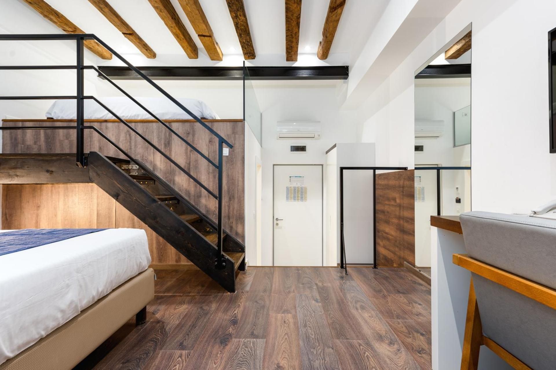 Azur Palace Luxury Rooms Deluxe Quadruple Room