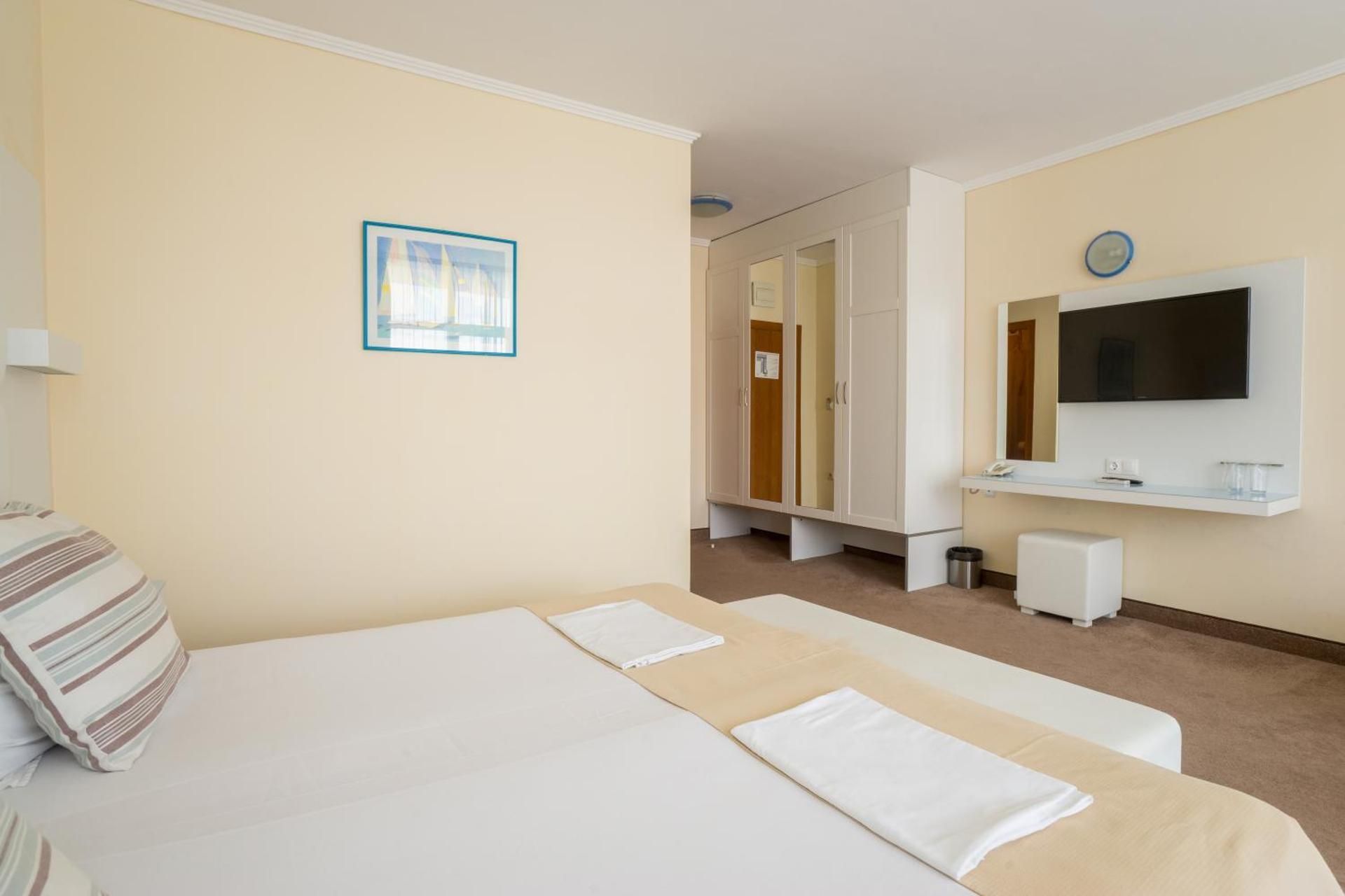 Double Room with Balcony (2 Adults + 1 Child)
