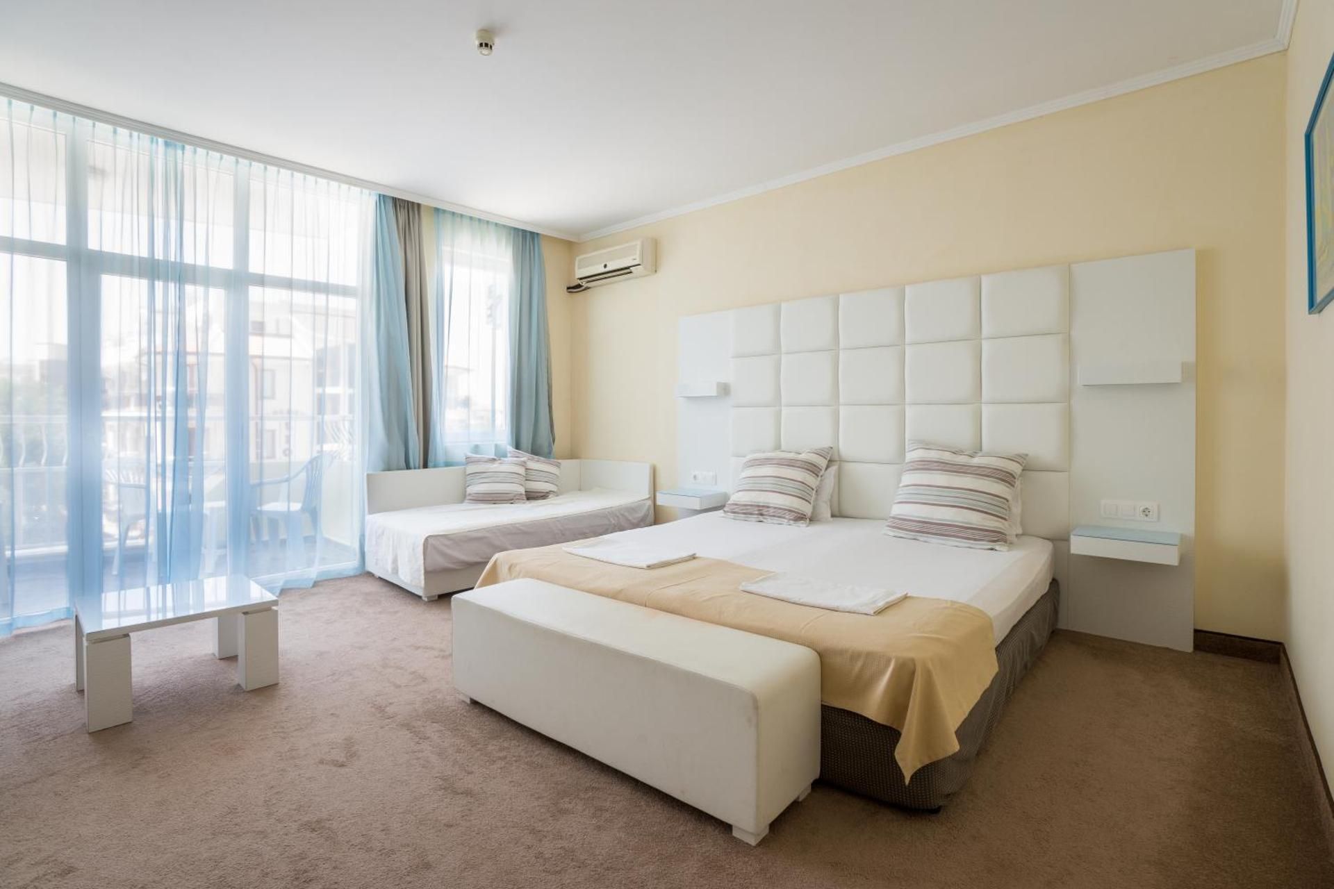 Double Room with Balcony (2 Adults + 1 Child)