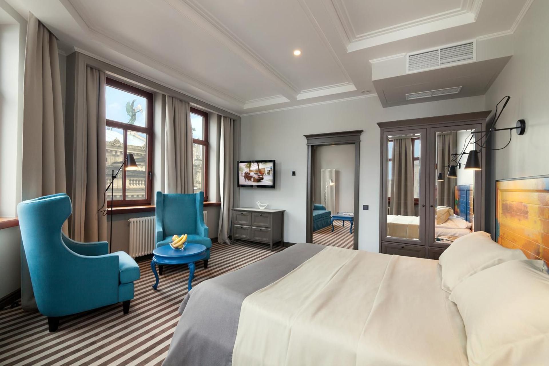 Standard Suite